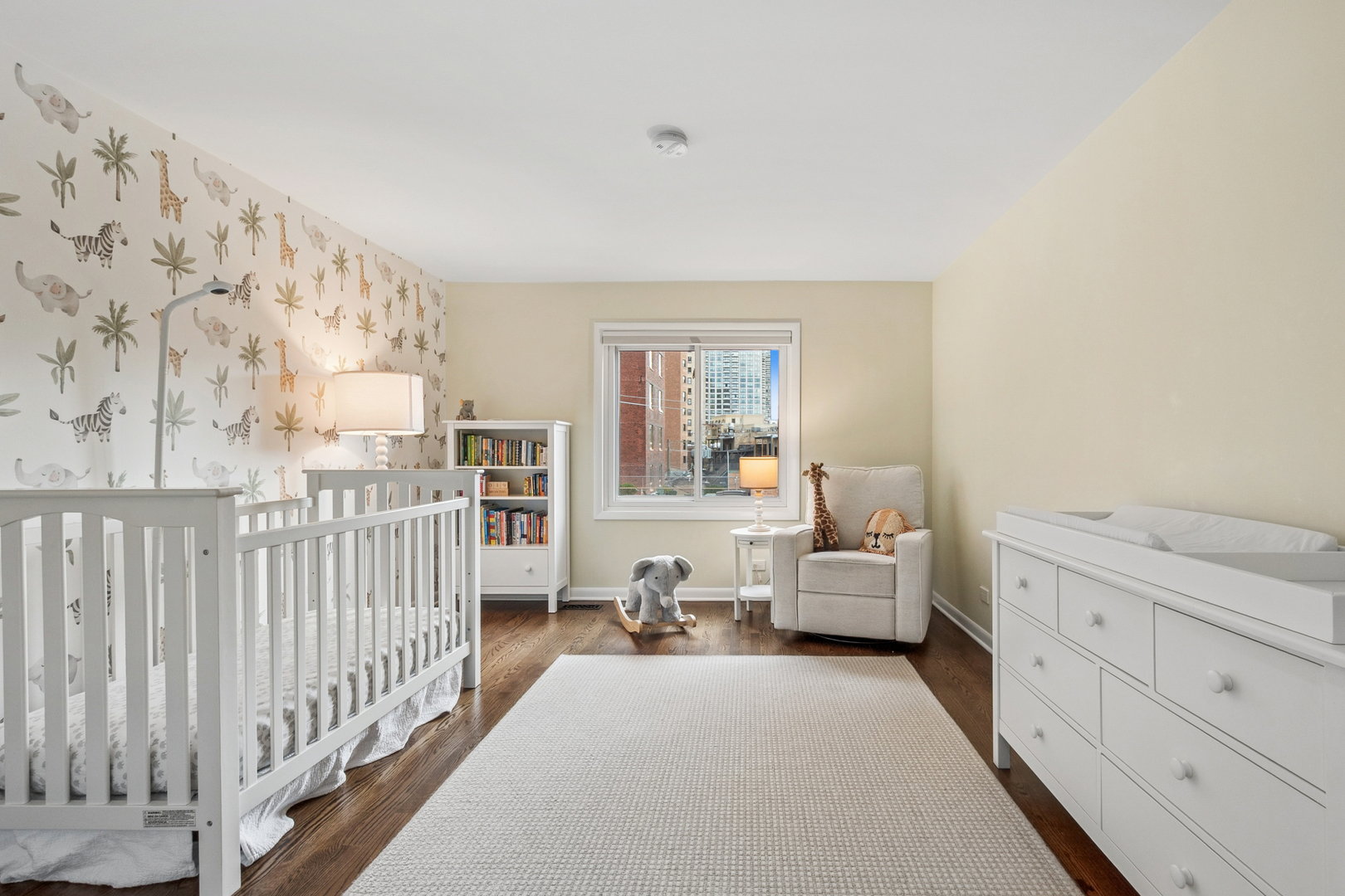 317 W WEBSTER Avenue Unit: 2