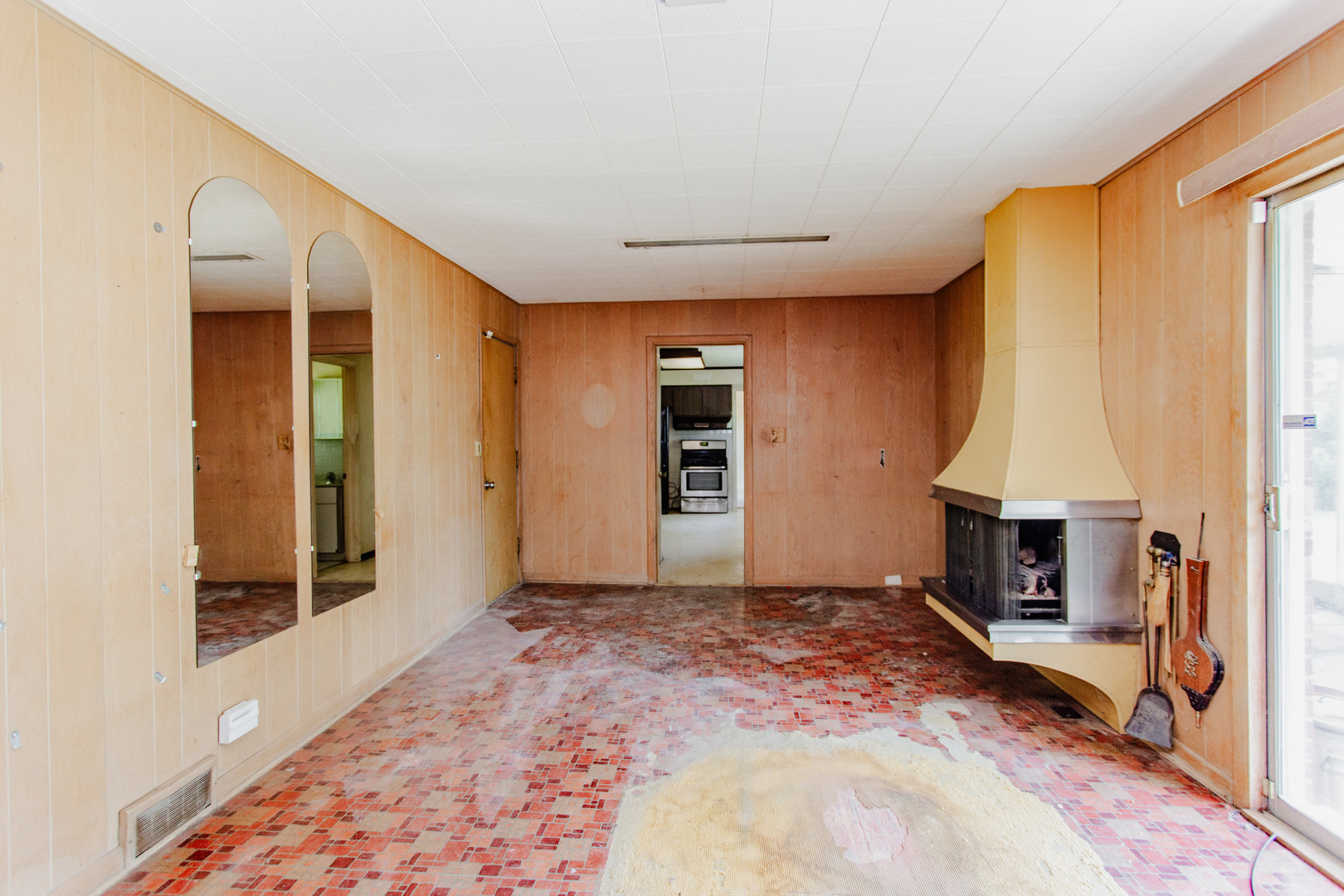 5 S Donald Avenue