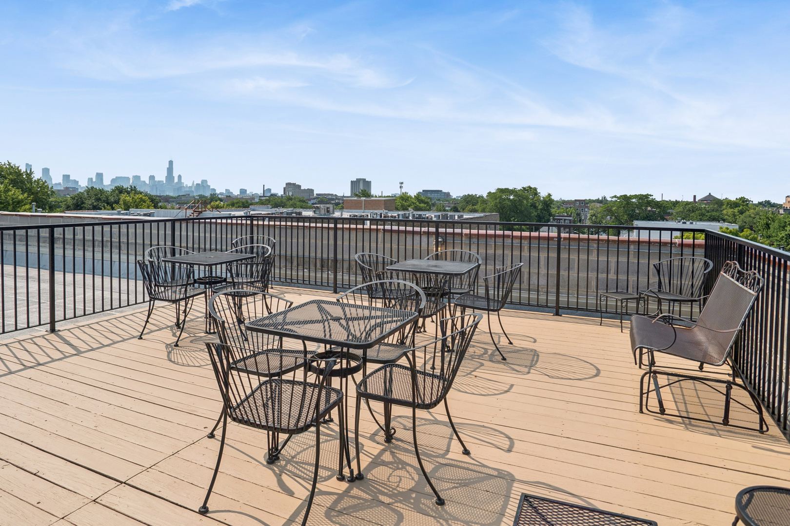 1740 N Maplewood Avenue Unit: 120