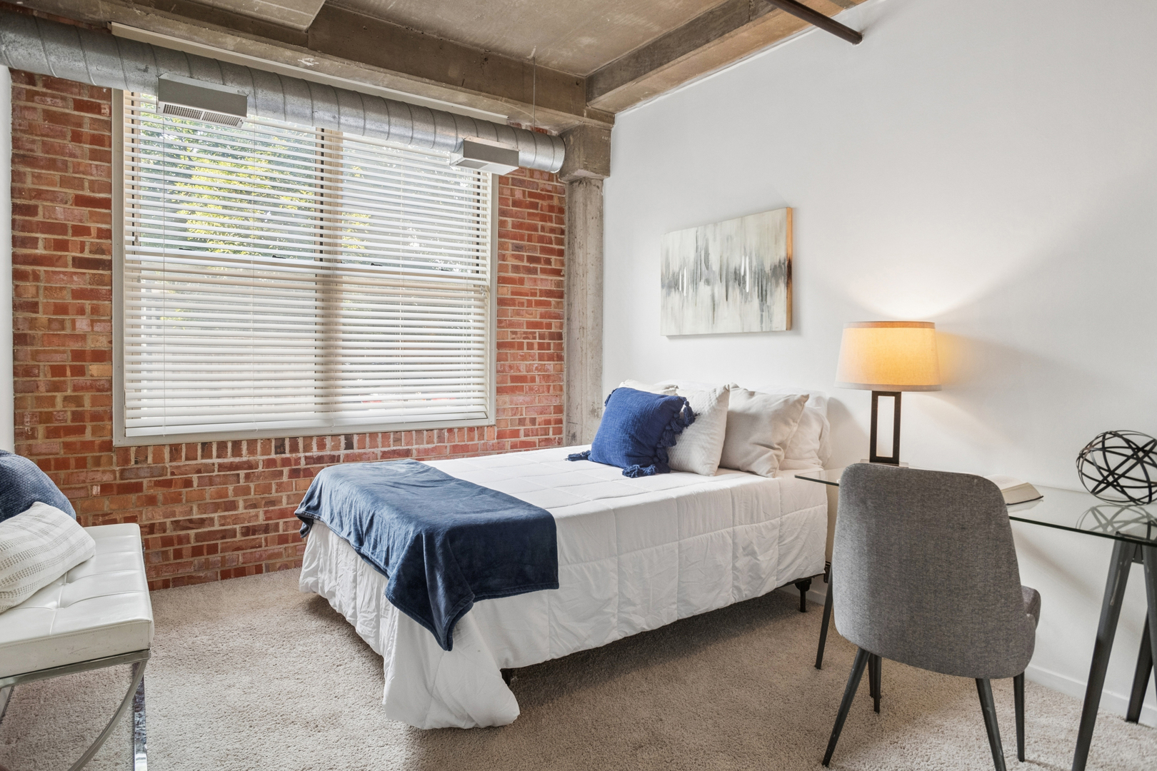 1740 N Maplewood Avenue Unit: 120