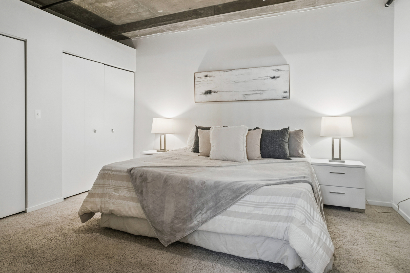 1740 N Maplewood Avenue Unit: 120