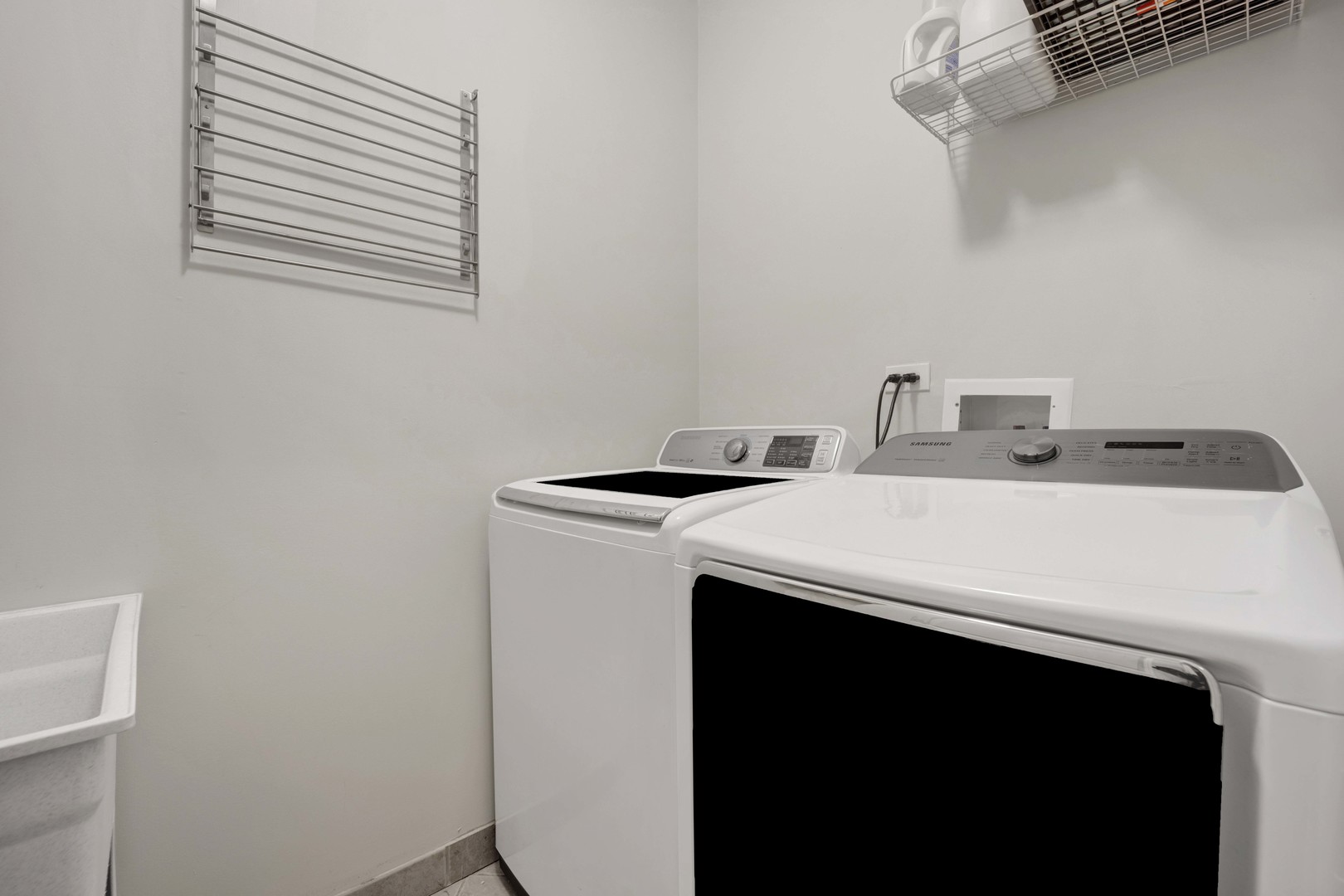 5006 N WESTERN Avenue Unit: 2
