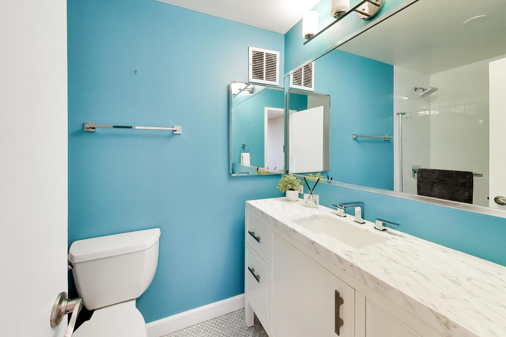 5733 N SHERIDAN Road Unit: 4C