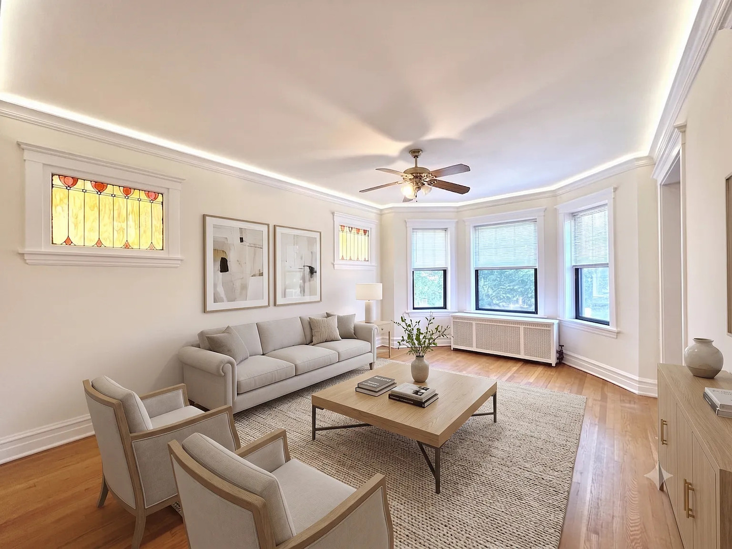 2535 W Eastwood Avenue Unit: 2