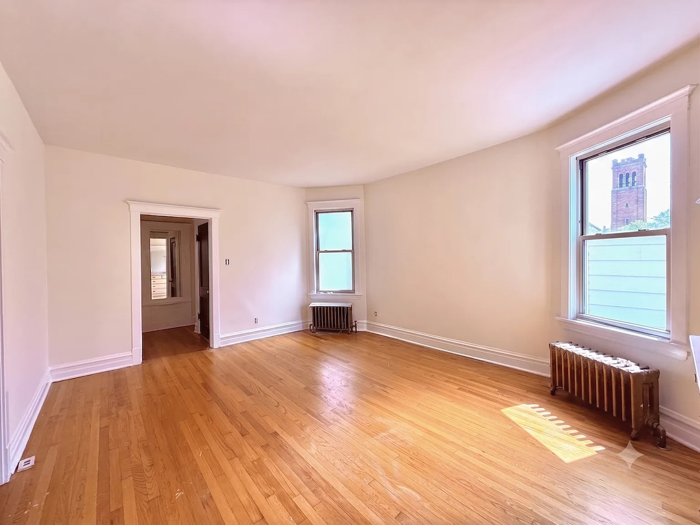 2535 W Eastwood Avenue Unit: 2