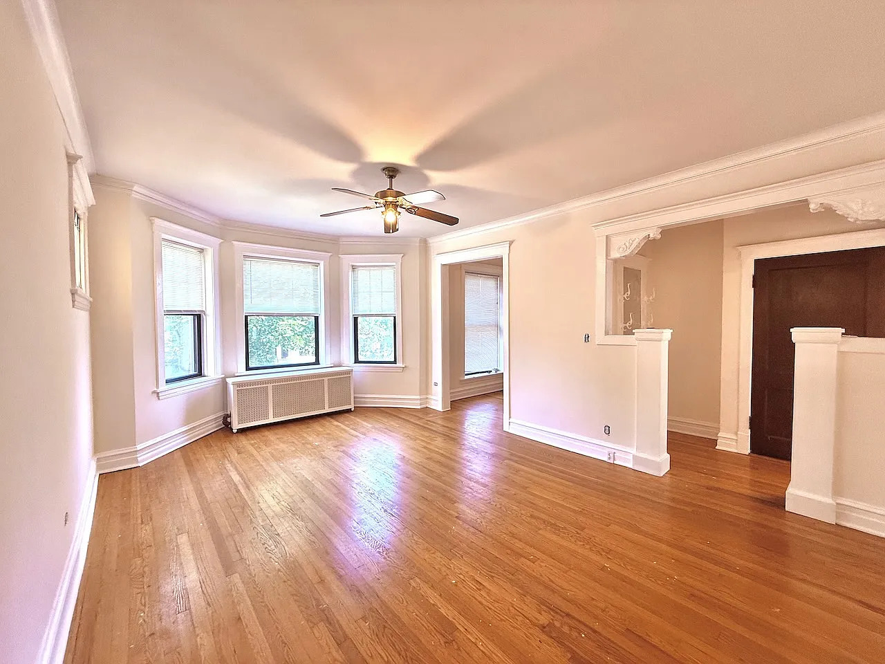 2535 W Eastwood Avenue Unit: 2