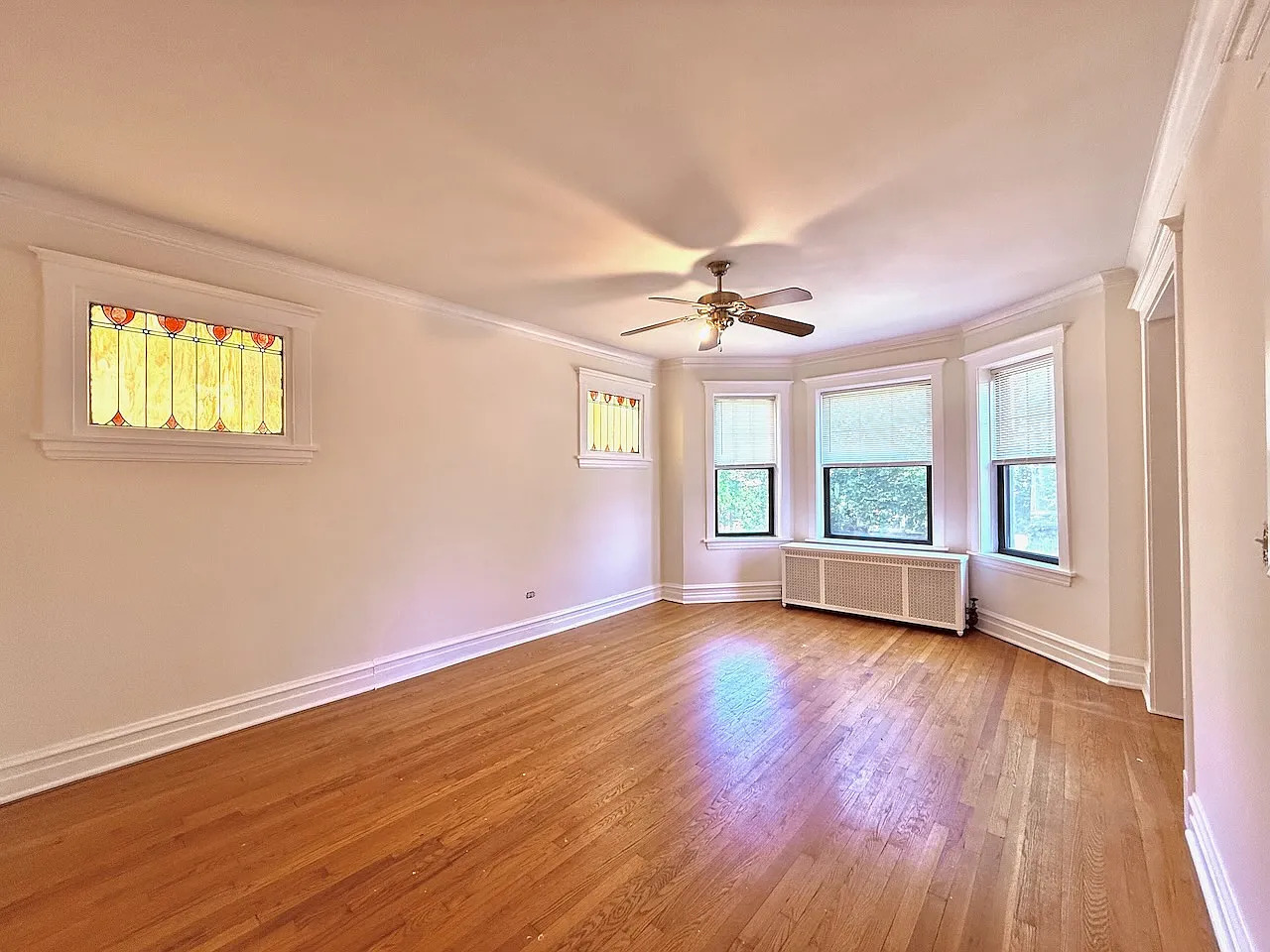 2535 W Eastwood Avenue Unit: 2