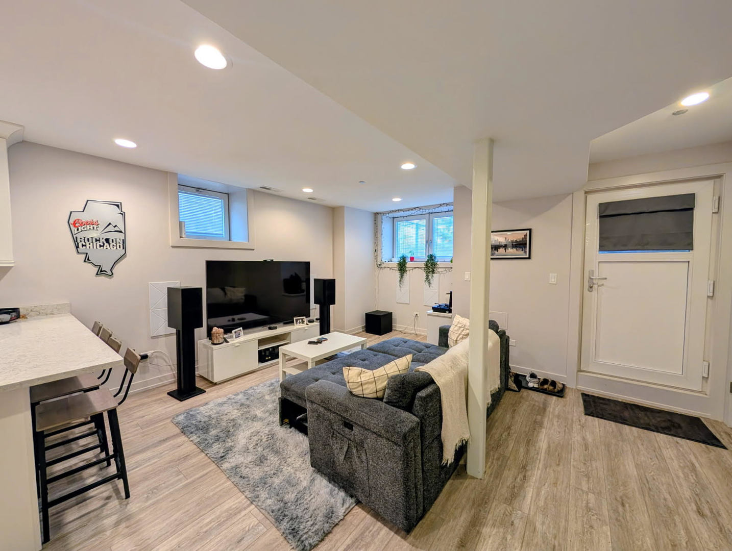 3144 N Leavitt Street Unit: GARDEN