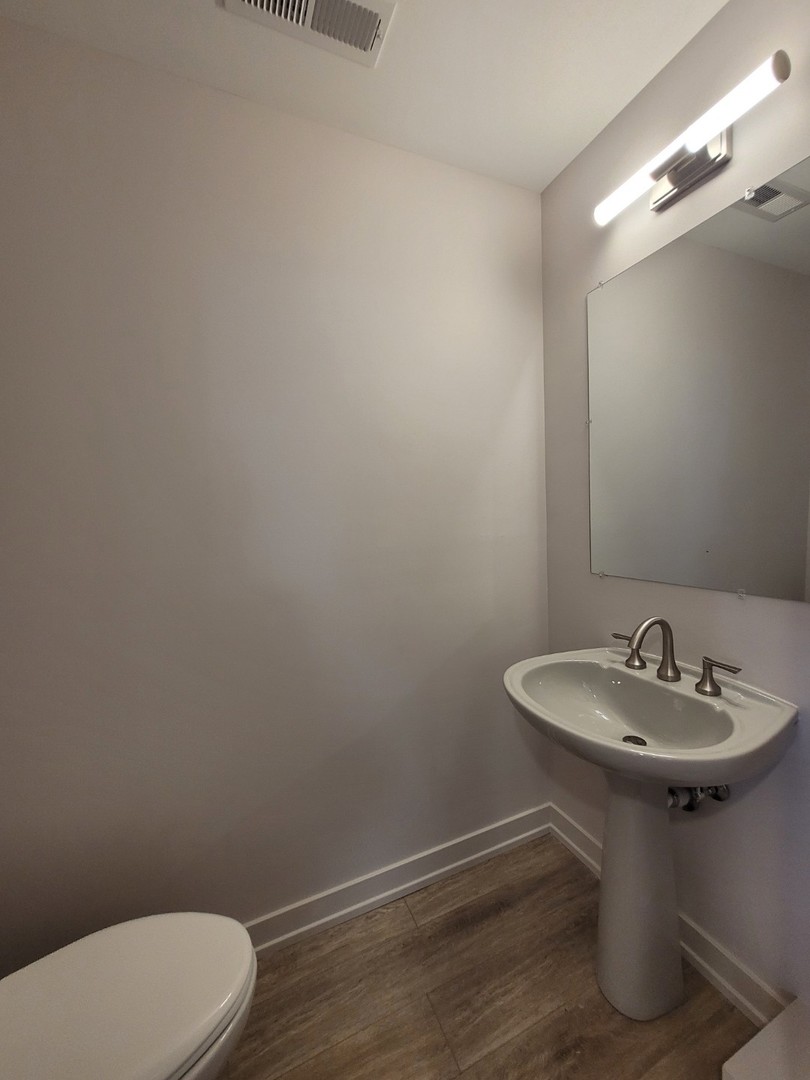 3144 N Leavitt Street Unit: GARDEN