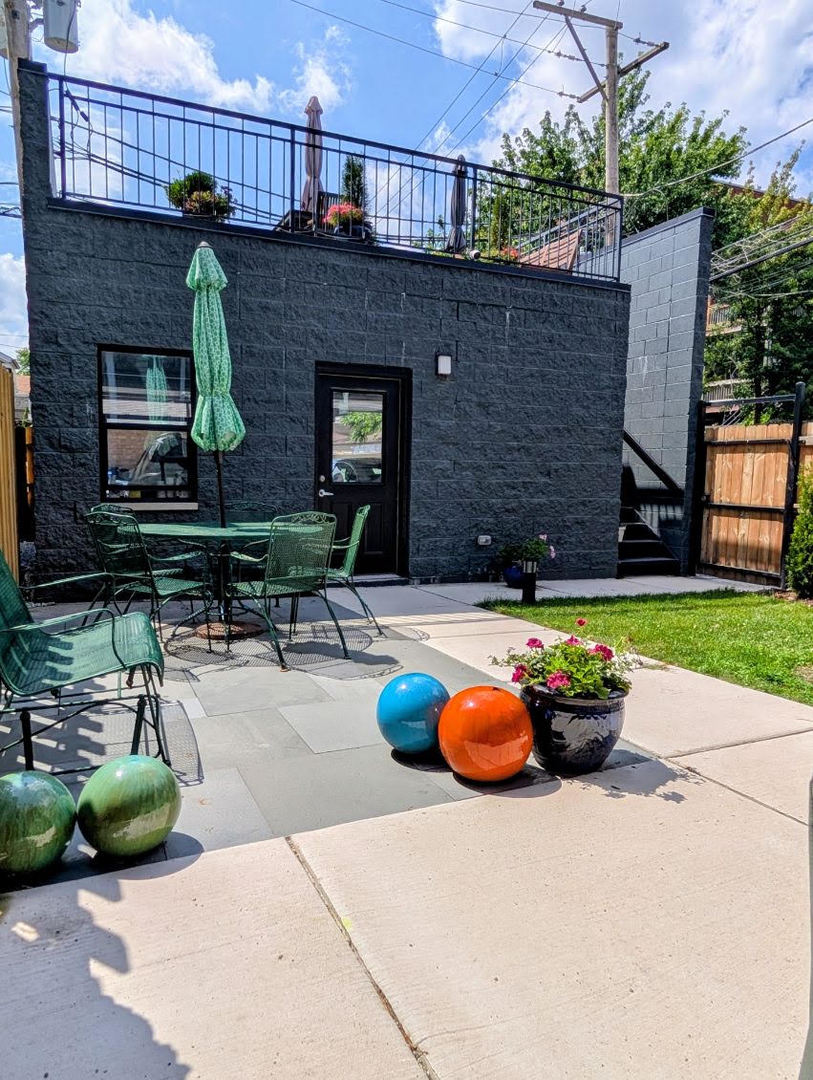 3144 N Leavitt Street Unit: GARDEN