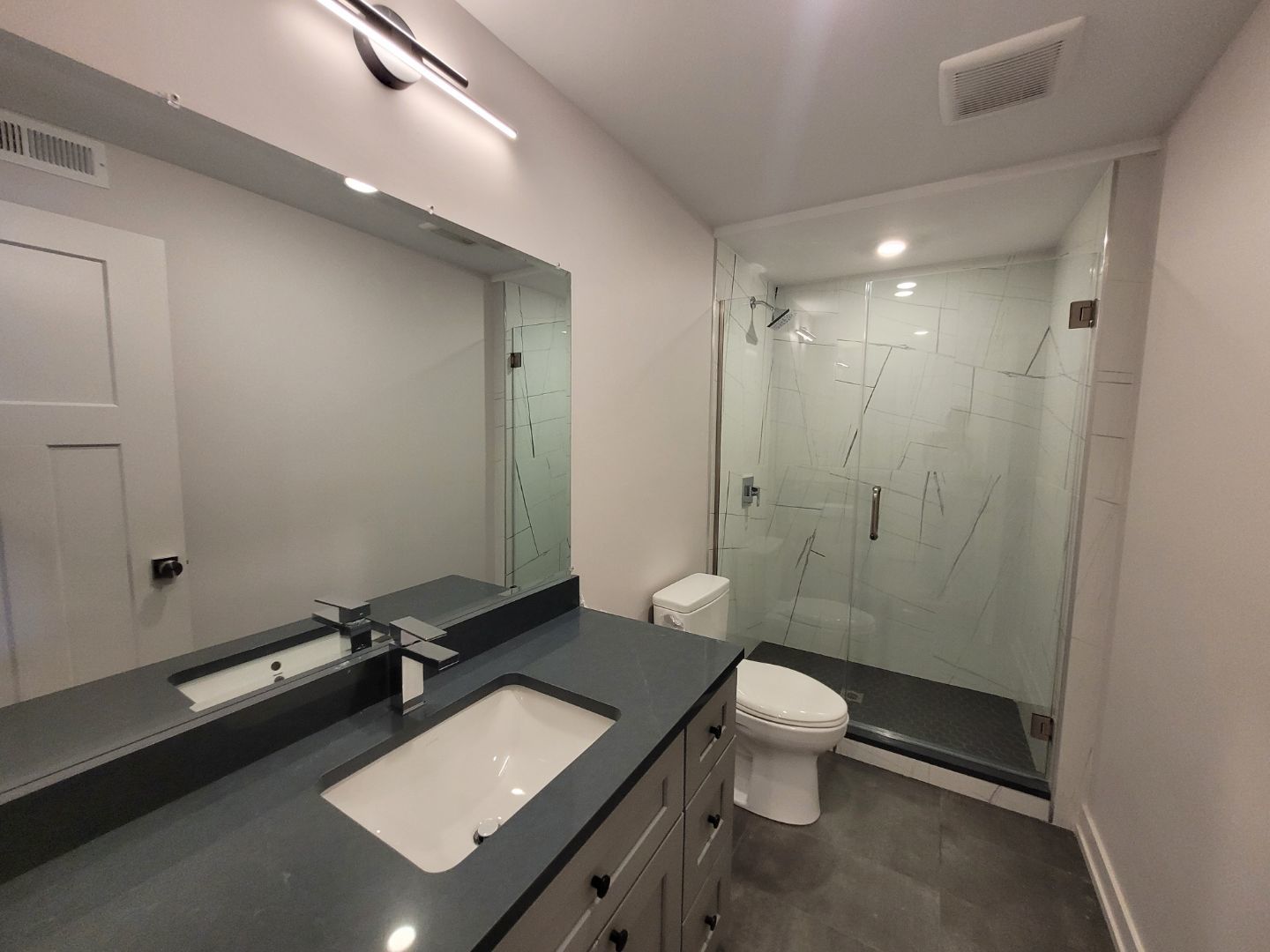 3144 N Leavitt Street Unit: GARDEN