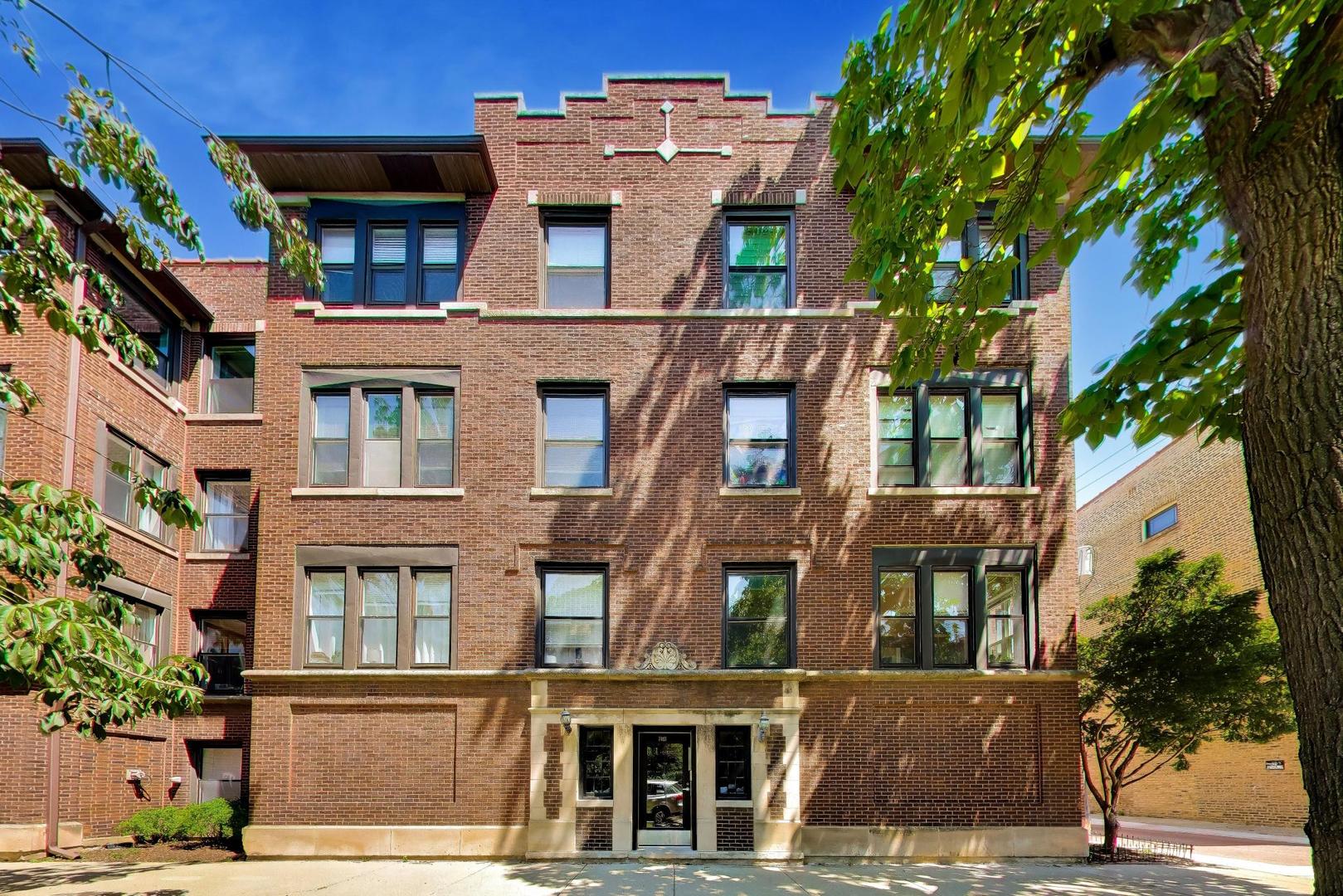 7021 N Greenview Avenue Unit: 3N