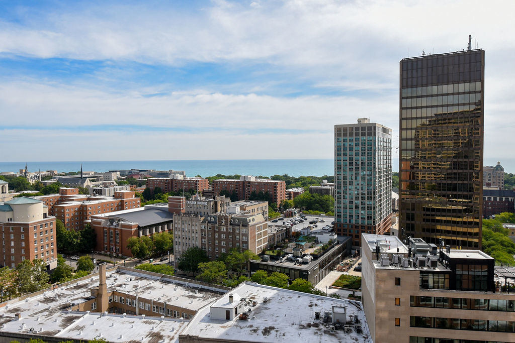 807 DAVIS Street Unit: 1610