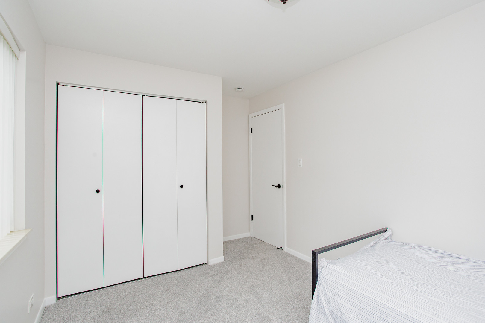 701 W Central Road Unit: B4
