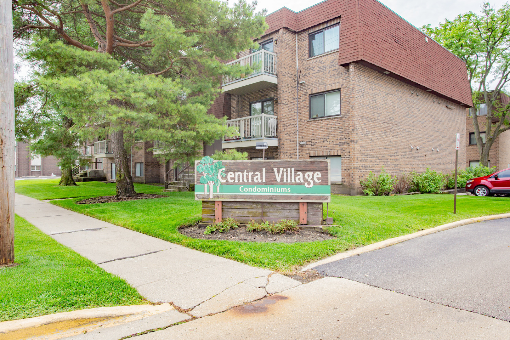 701 W Central Road Unit: B4
