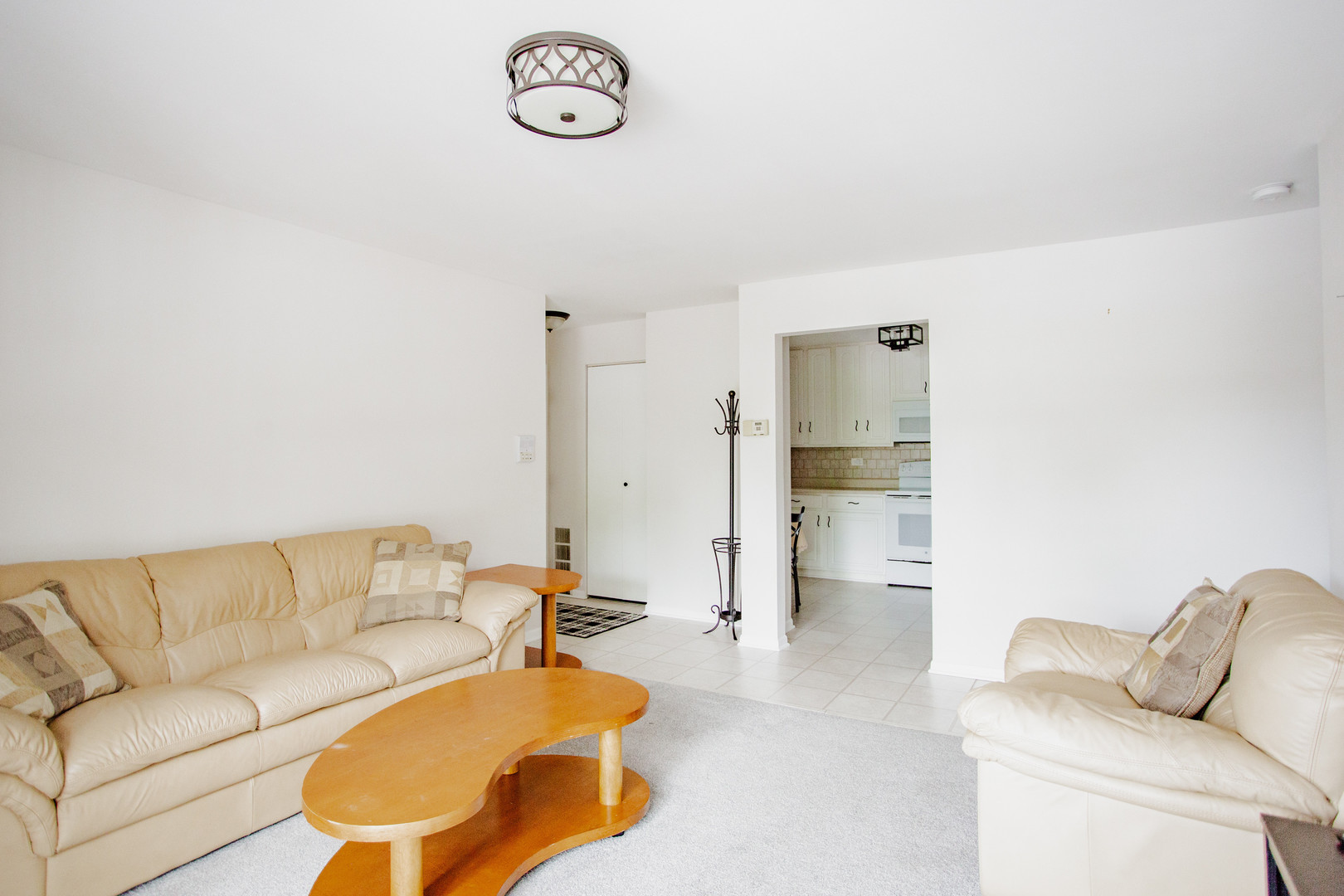 701 W Central Road Unit: B4
