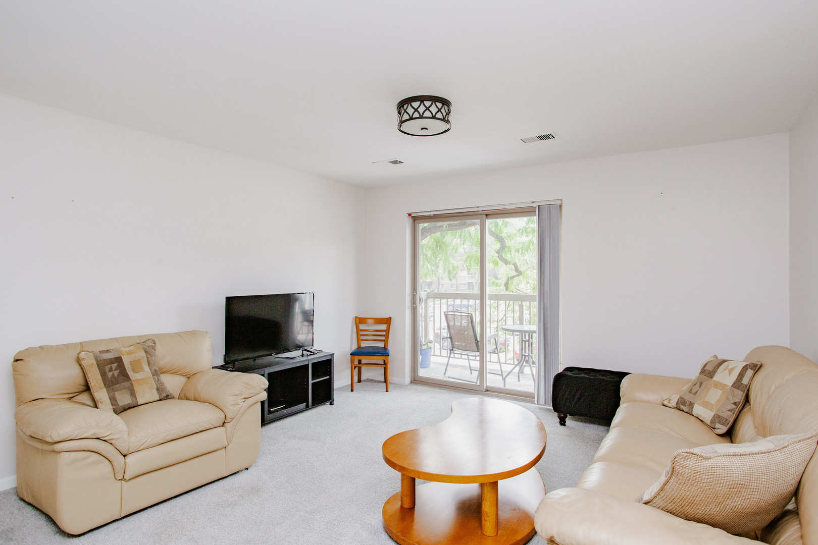 701 W Central Road Unit: B4