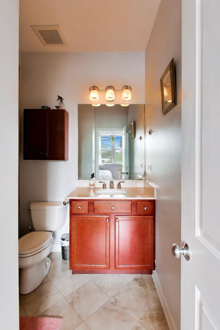 3752 W Leland Avenue Unit: 3S