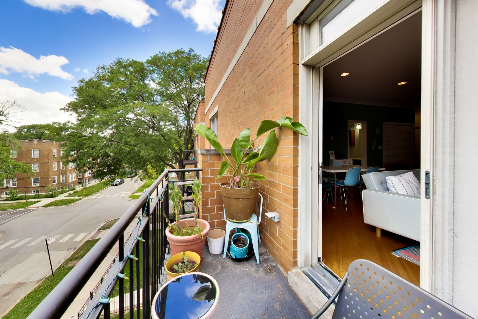 3752 W Leland Avenue Unit: 3S