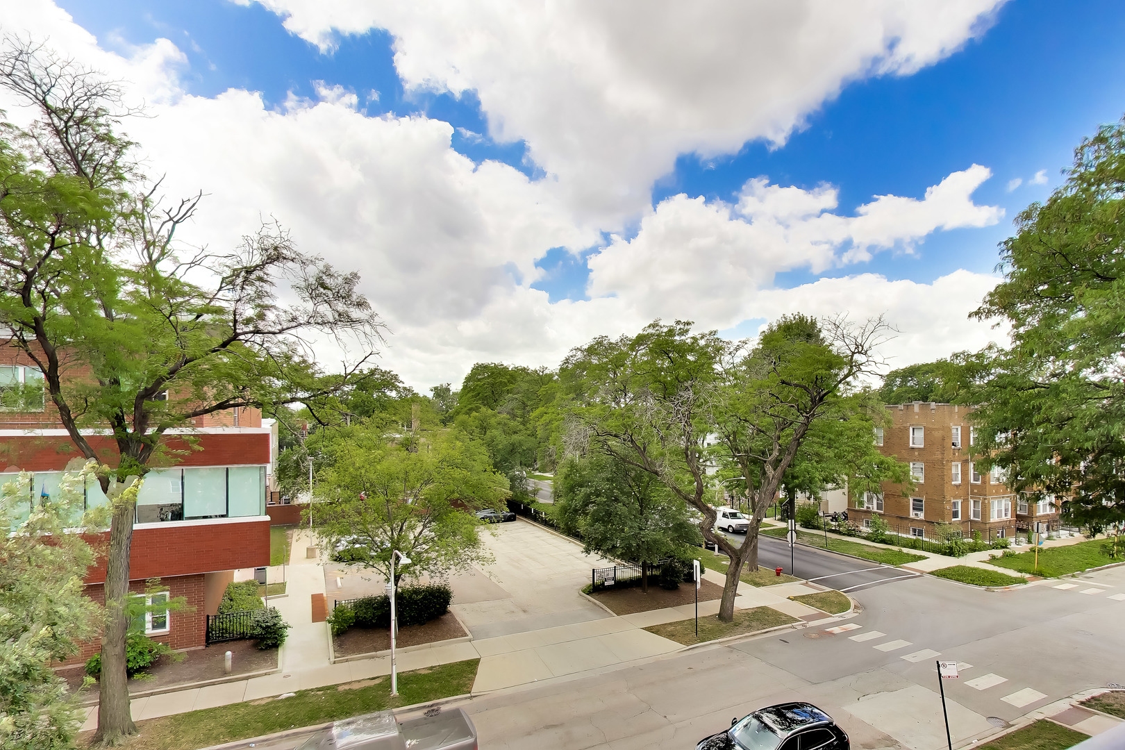 3752 W Leland Avenue Unit: 3S