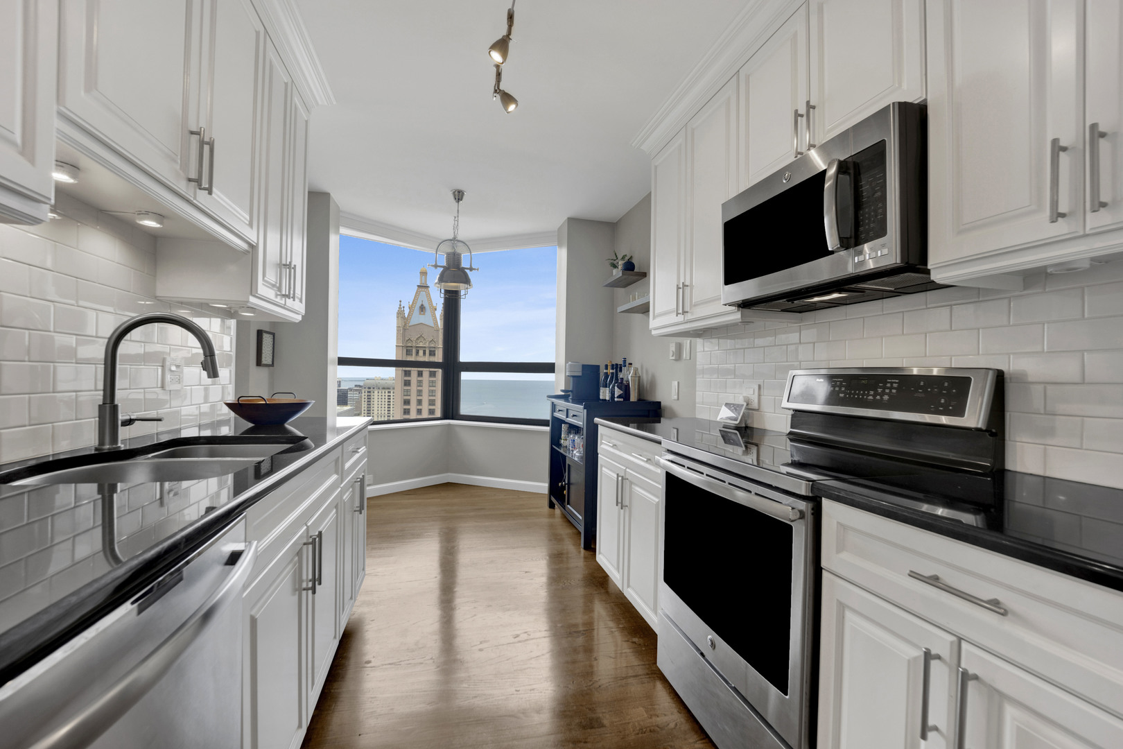 400 E Ohio Street Unit: 3502