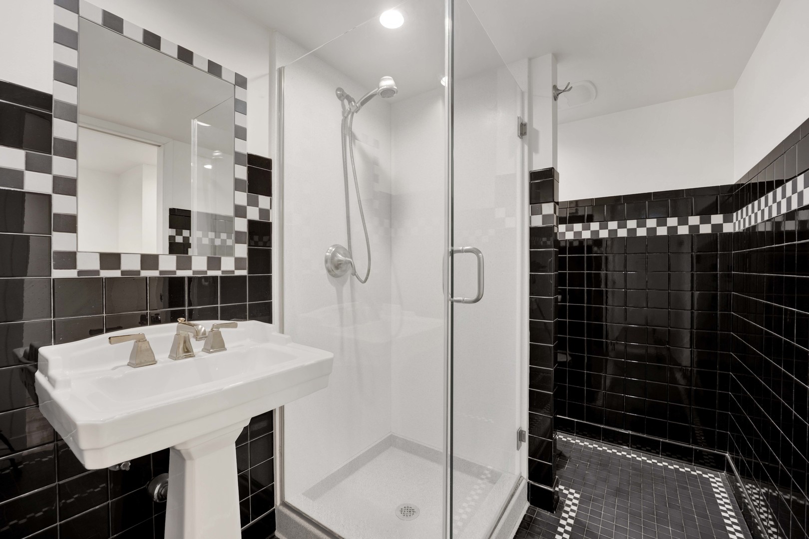 727 S Dearborn Street Unit: 311