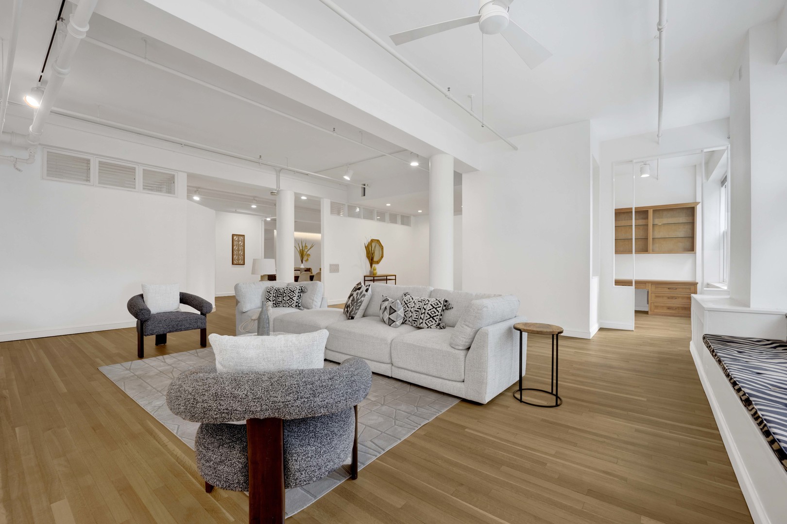727 S Dearborn Street Unit: 311