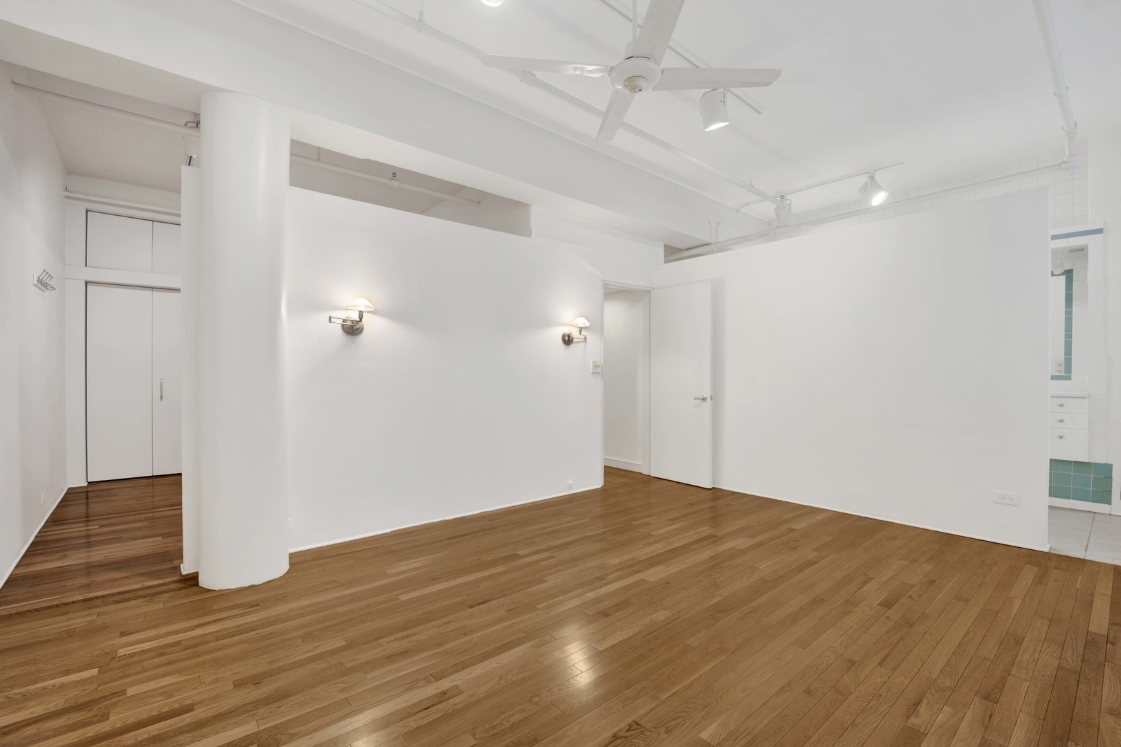 727 S Dearborn Street Unit: 311