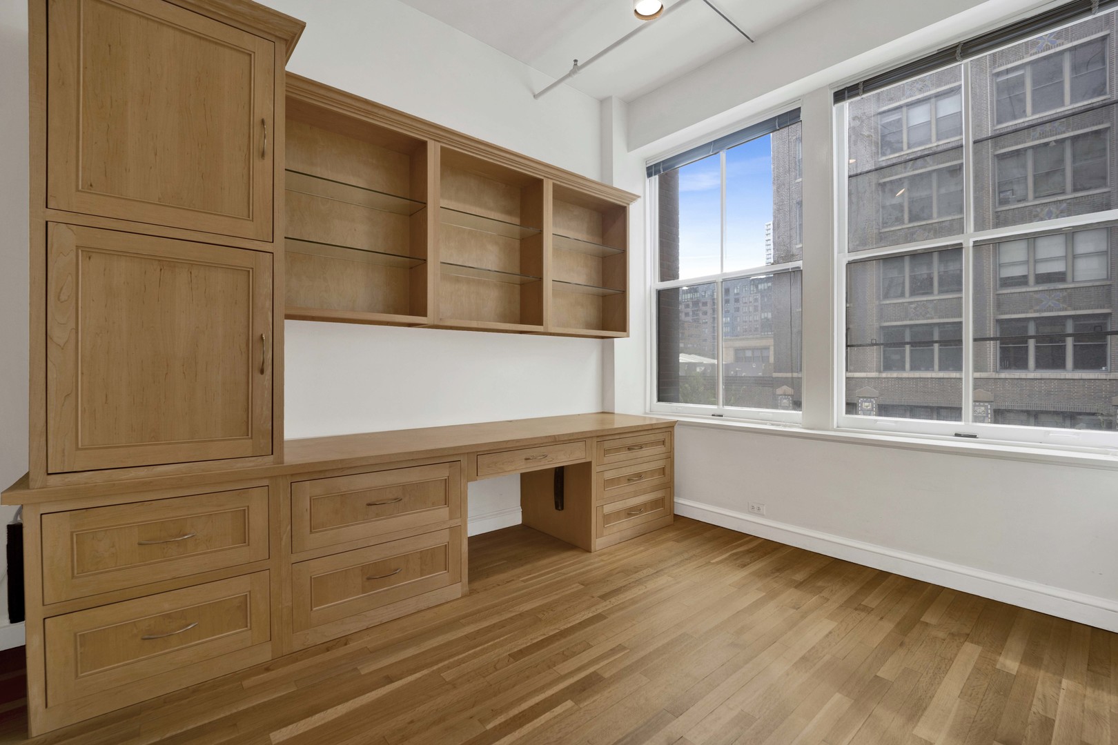 727 S Dearborn Street Unit: 311