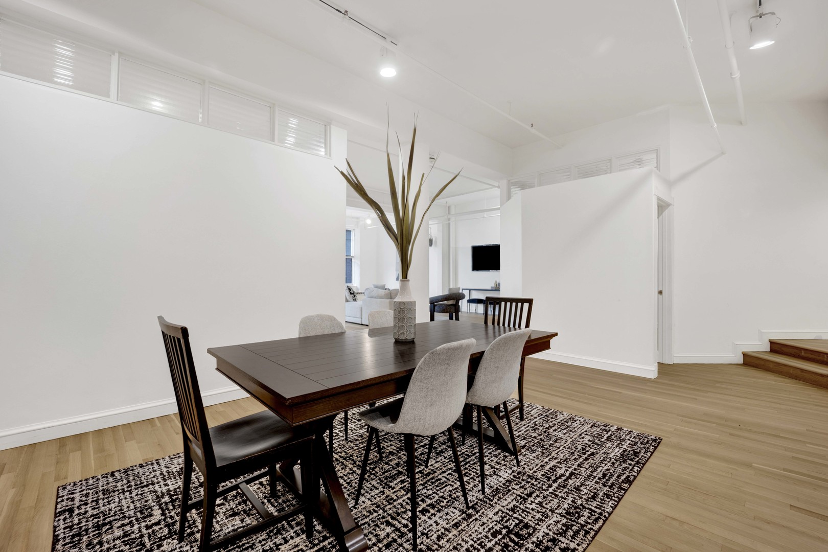 727 S Dearborn Street Unit: 311