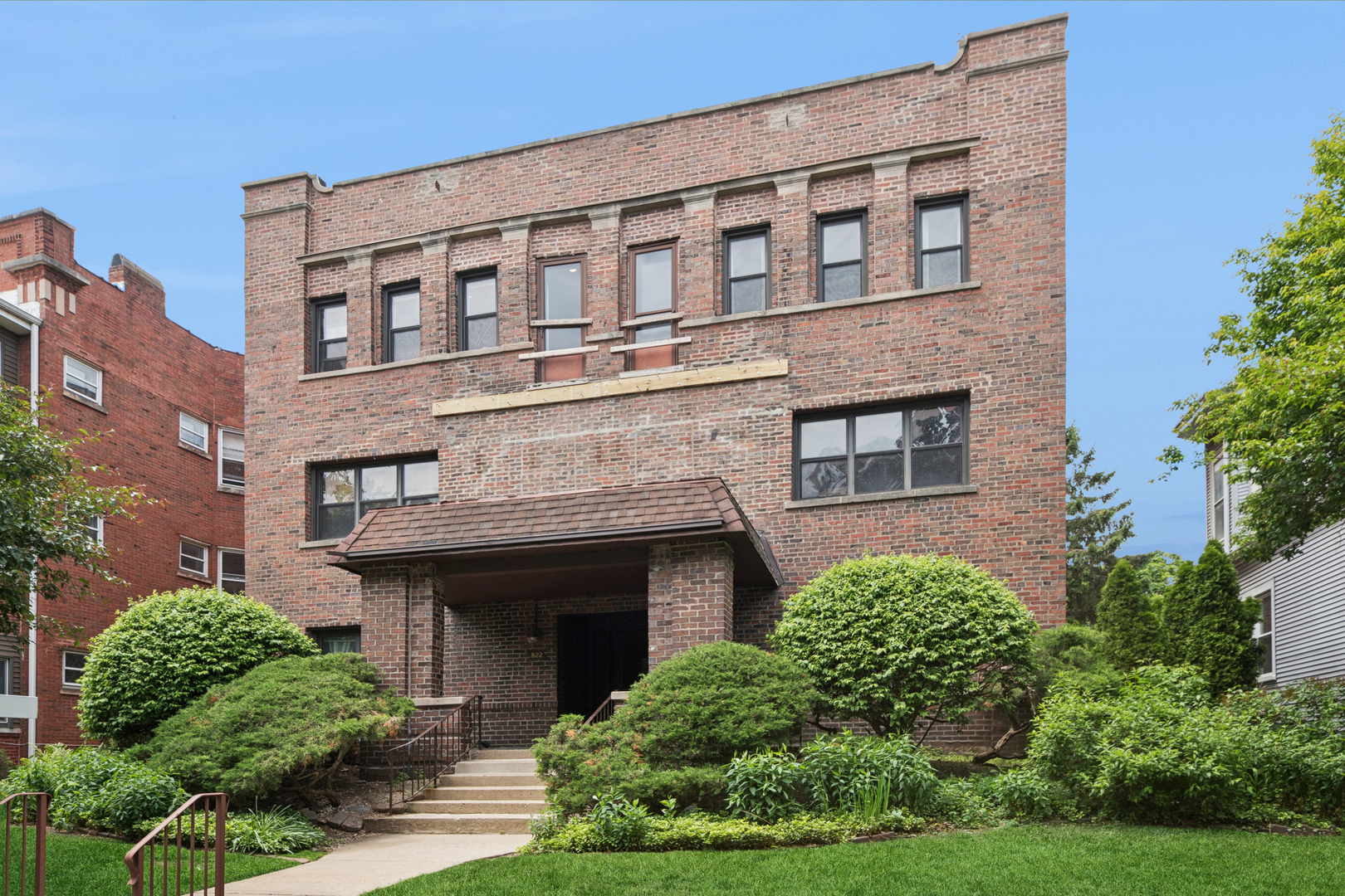 822 Hinman Avenue Unit: 3S