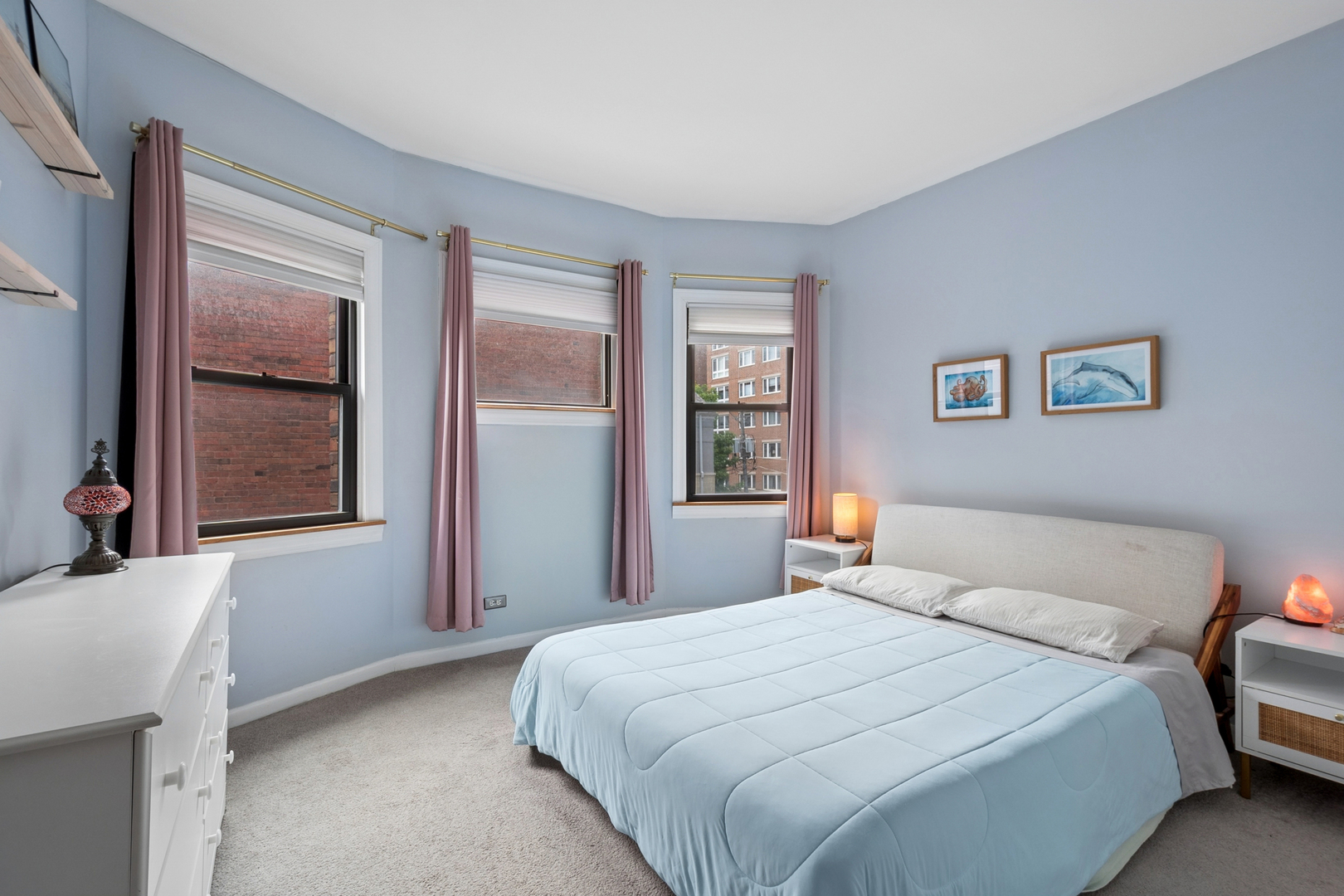 822 Hinman Avenue Unit: 3S