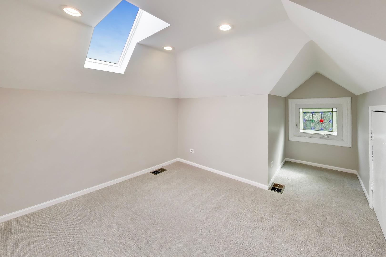 7120 N Ashland Boulevard