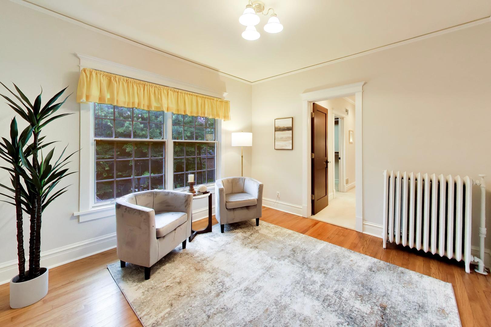 1110 Elm Street