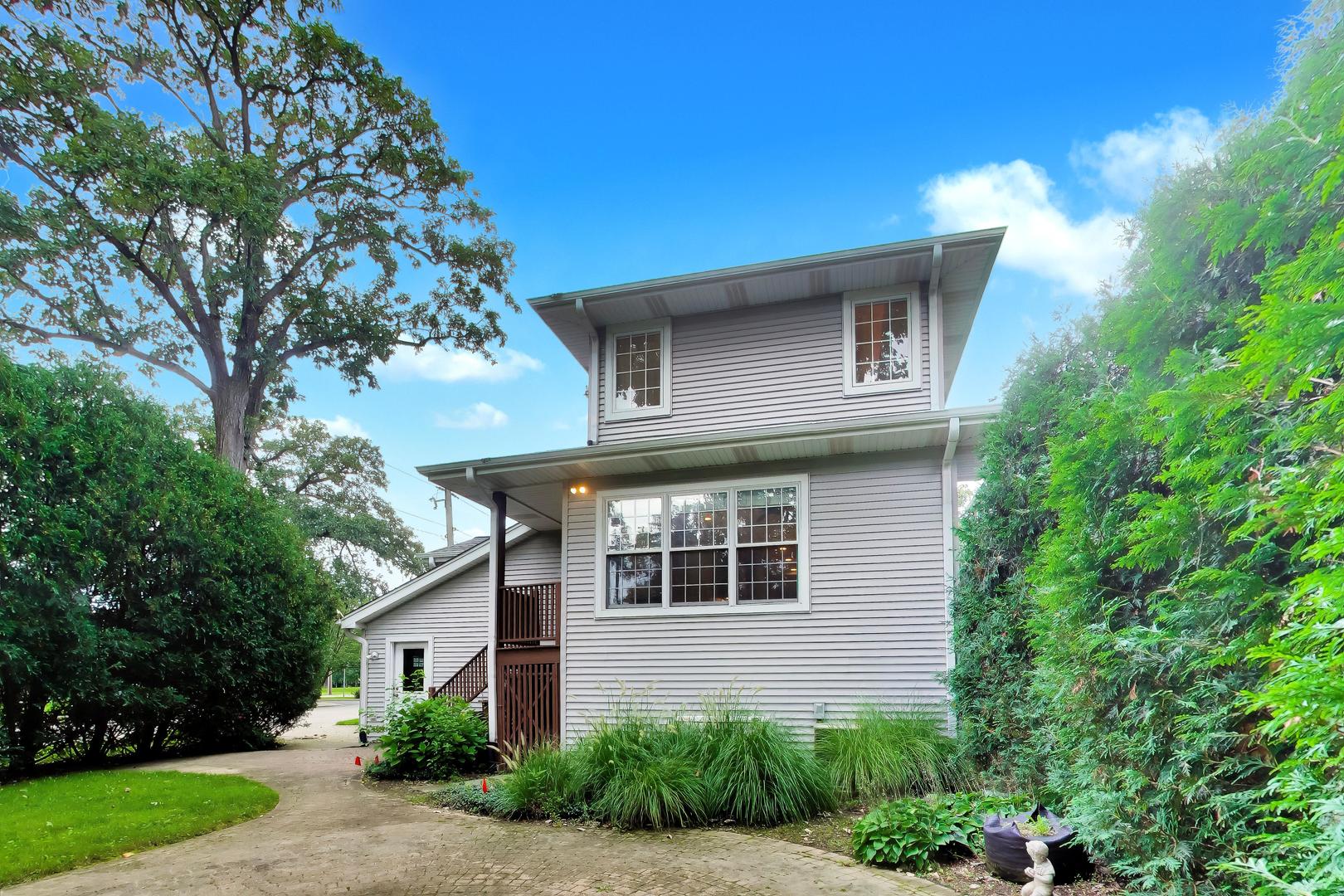 1110 Elm Street