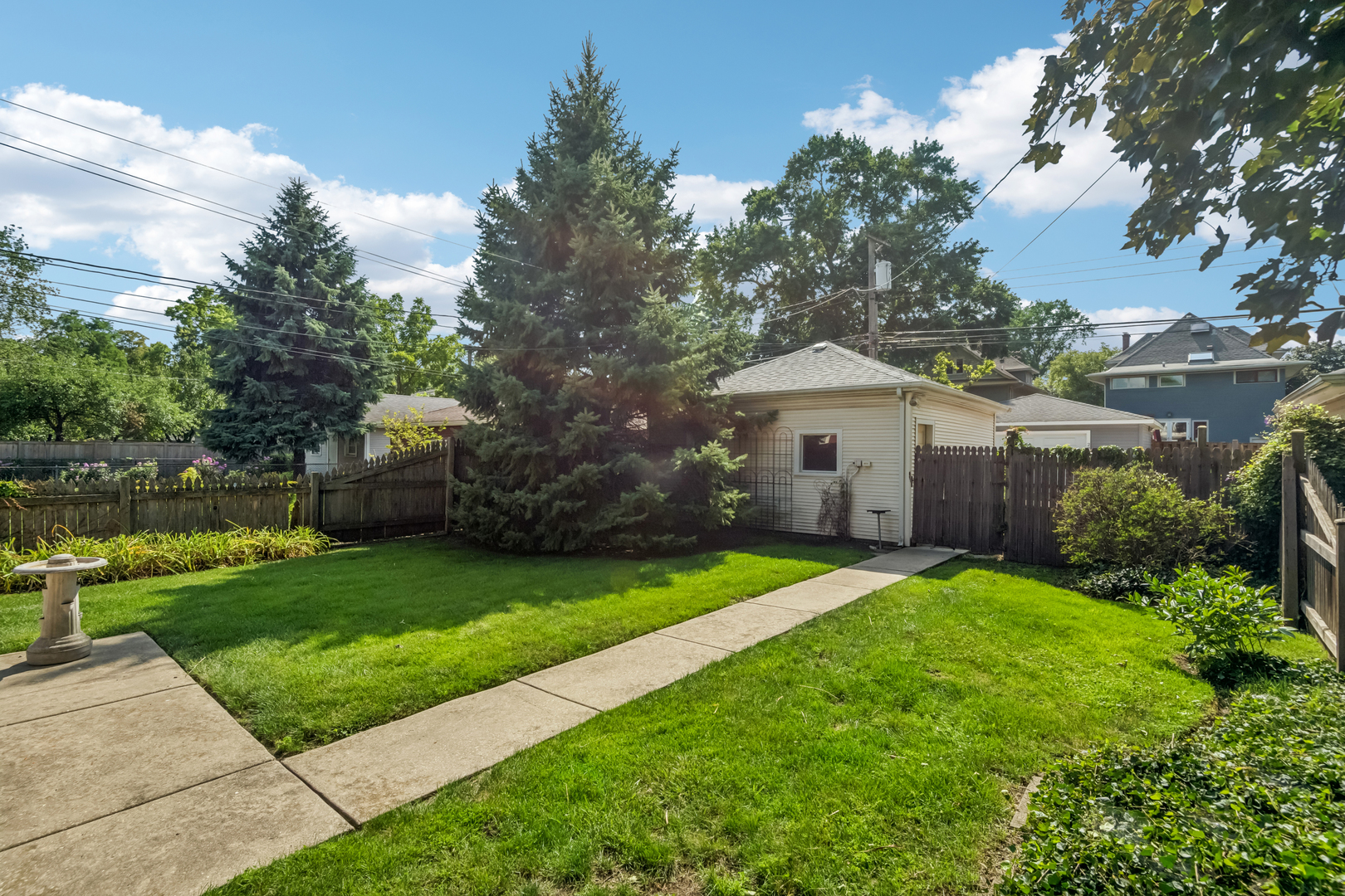 225 S Cuyler Avenue