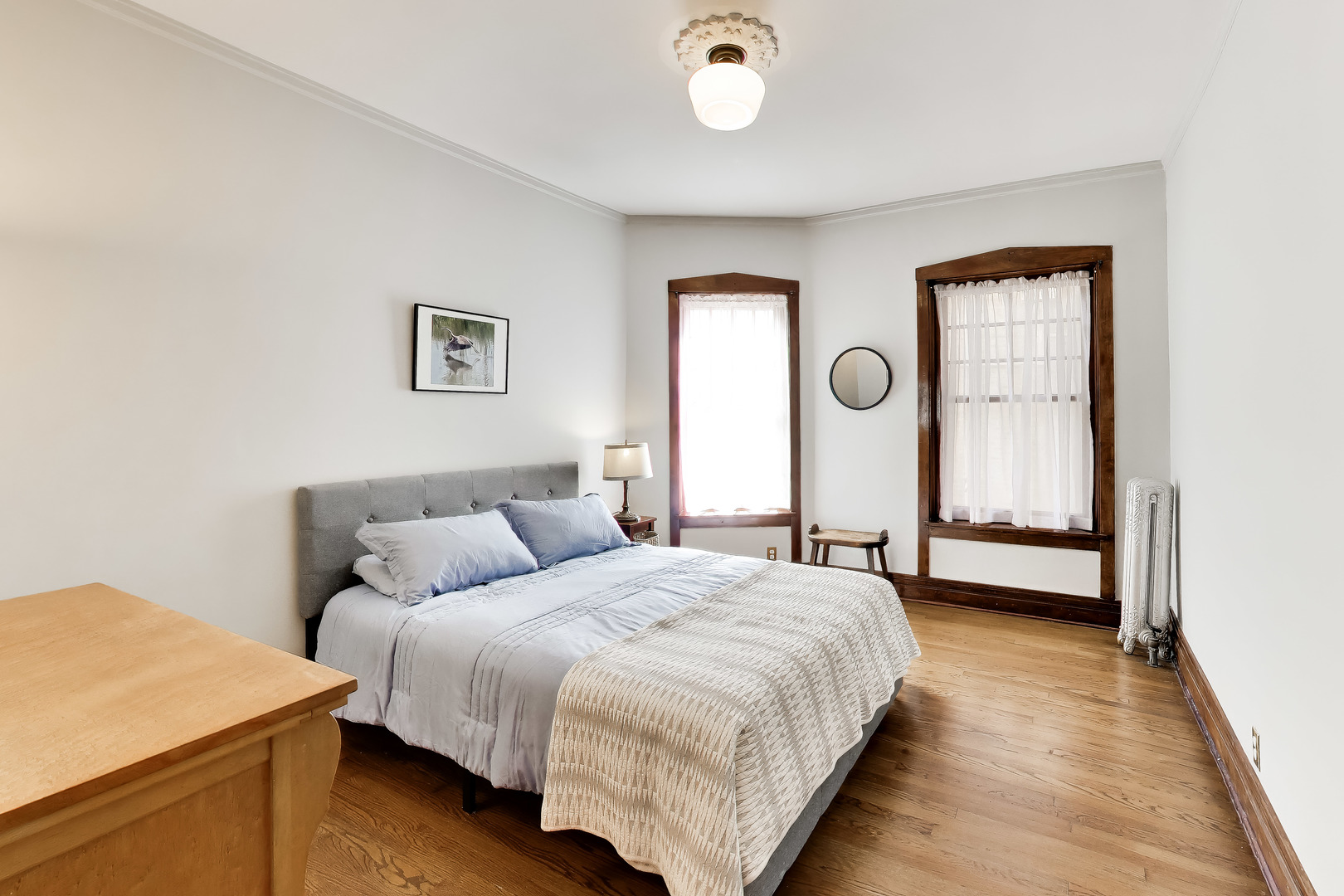 941 W Winona Street Unit: 1W