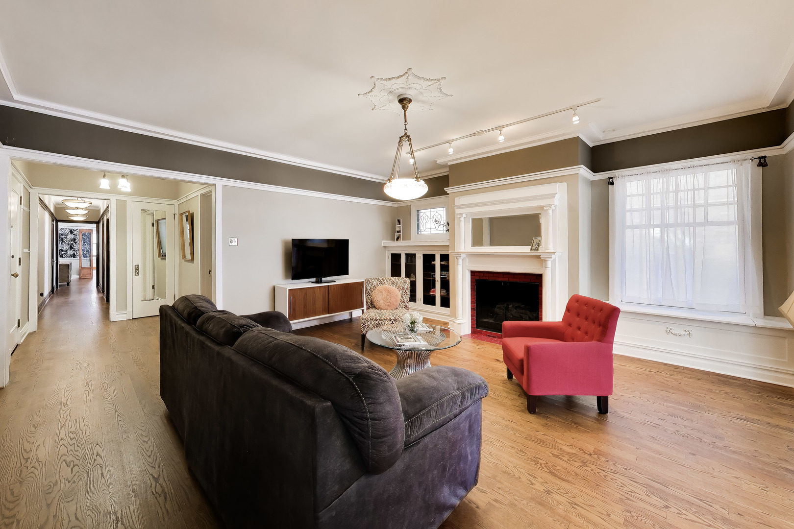 941 W Winona Street Unit: 1W