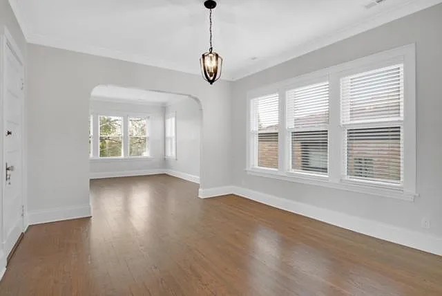 6113 N Karlov Avenue Unit: 2