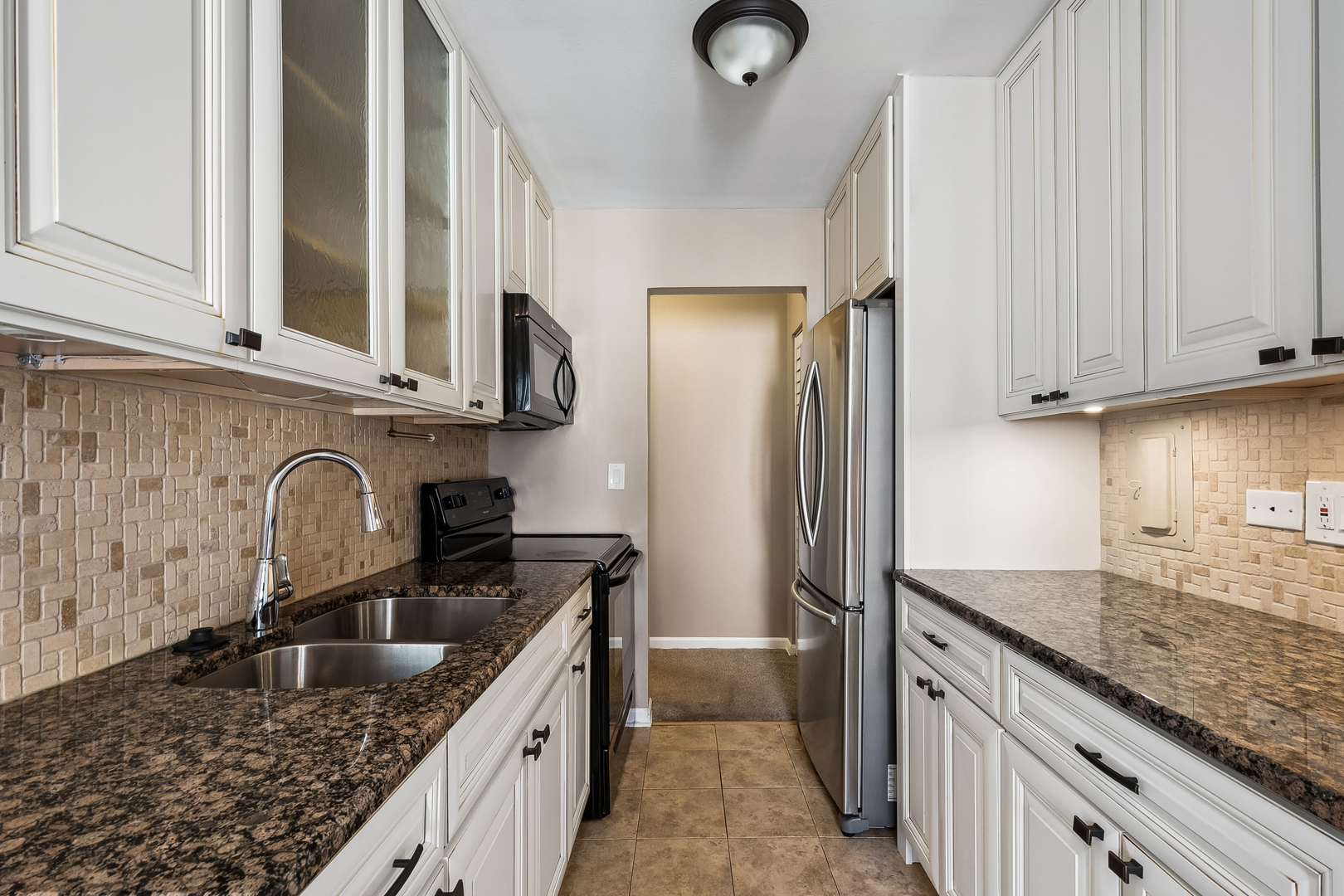 426 W Barry Avenue Unit: 308
