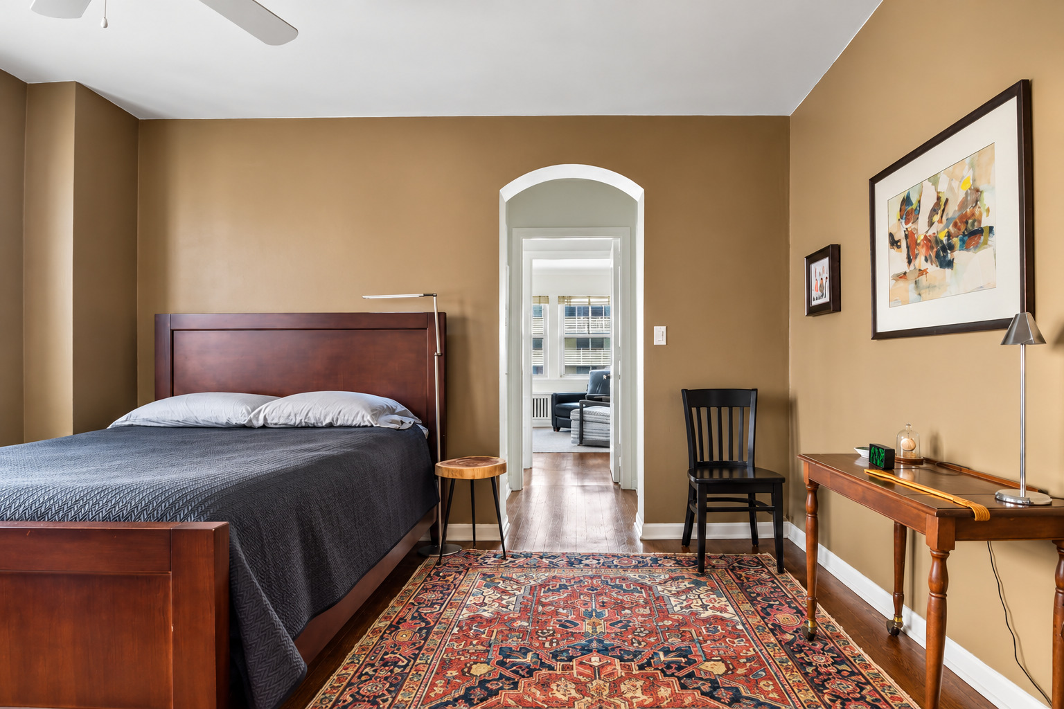 5555 N SHERIDAN Road Unit: 1215A