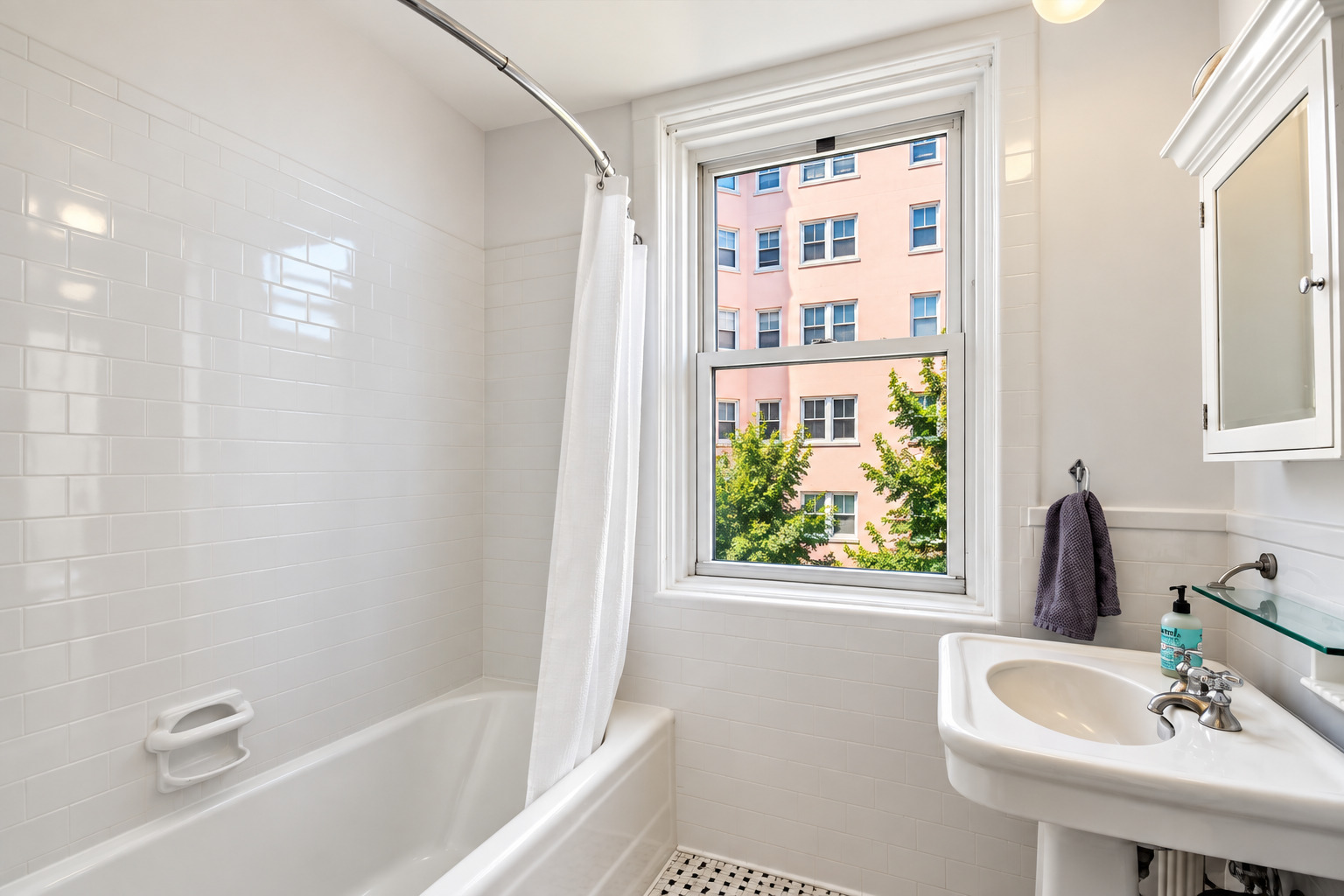 5555 N SHERIDAN Road Unit: 1215A