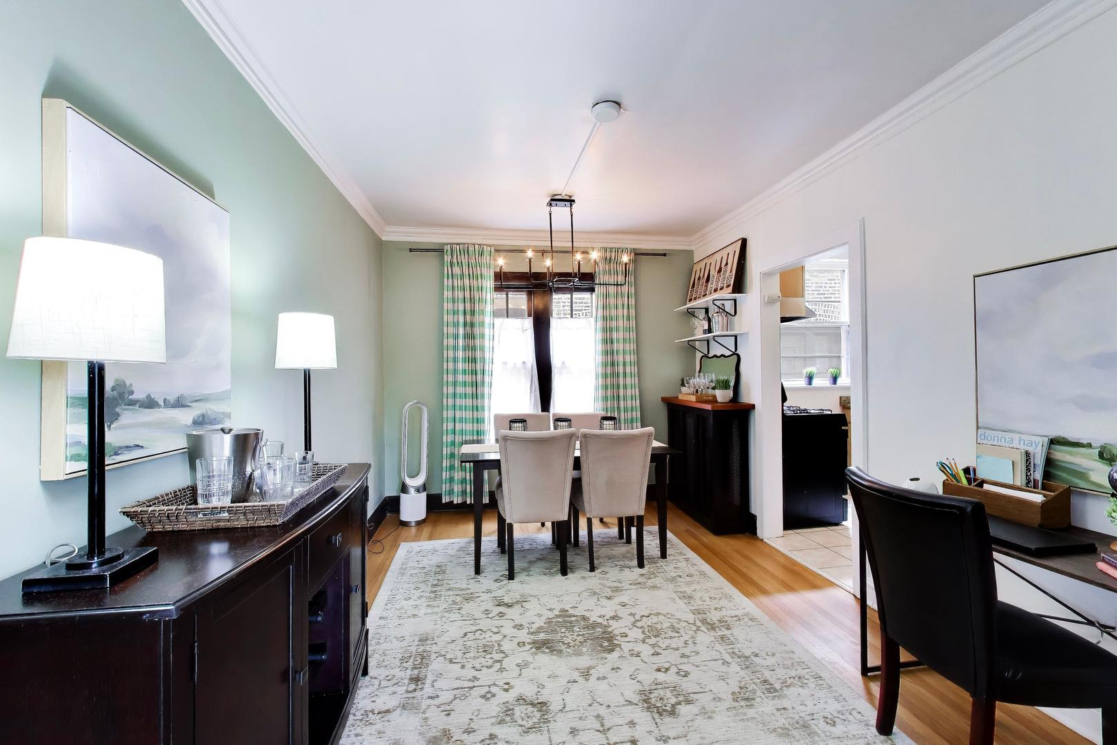 1750 W GRANVILLE Avenue Unit: 2A