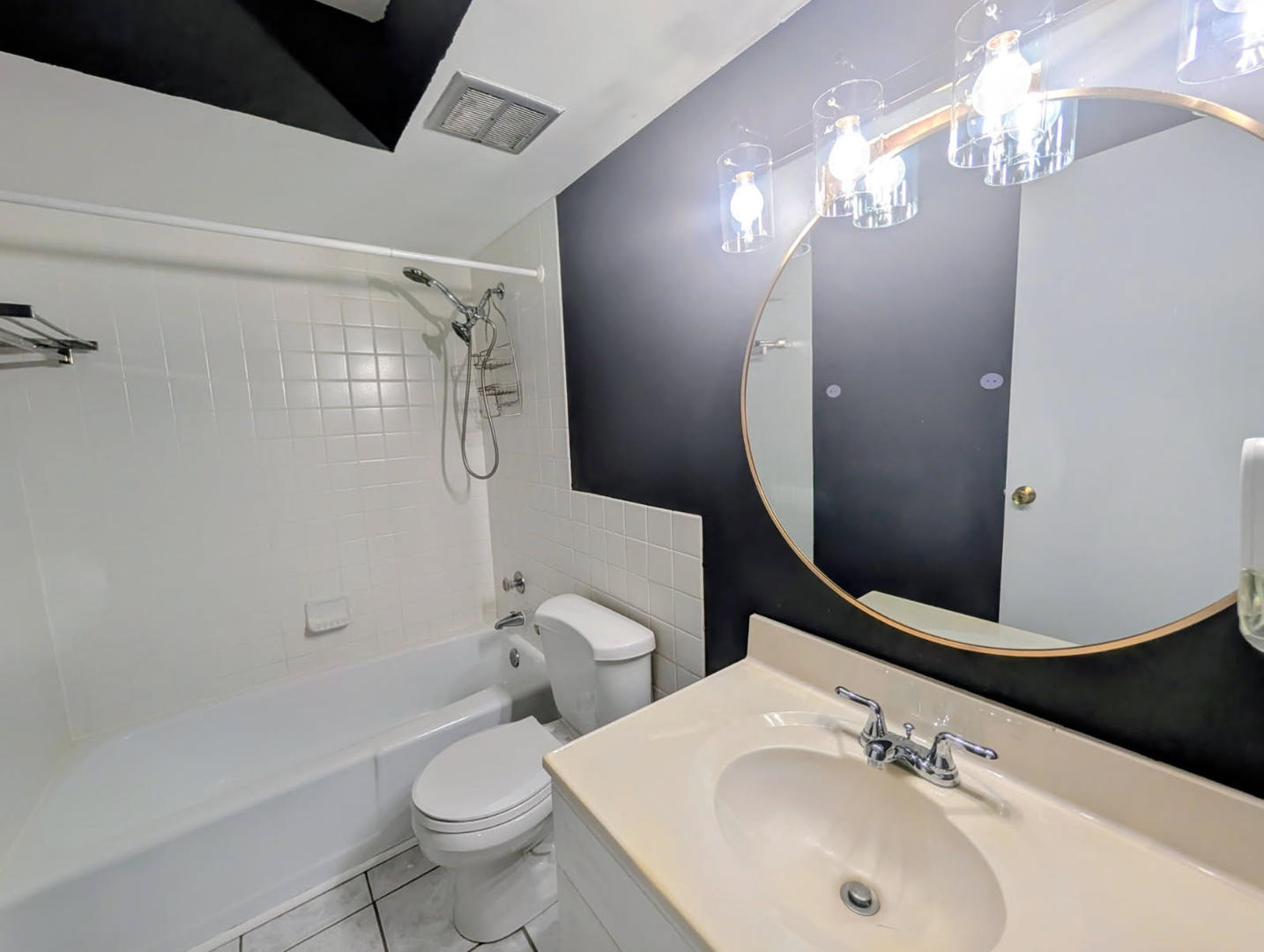 800 Washington Boulevard Unit: 305