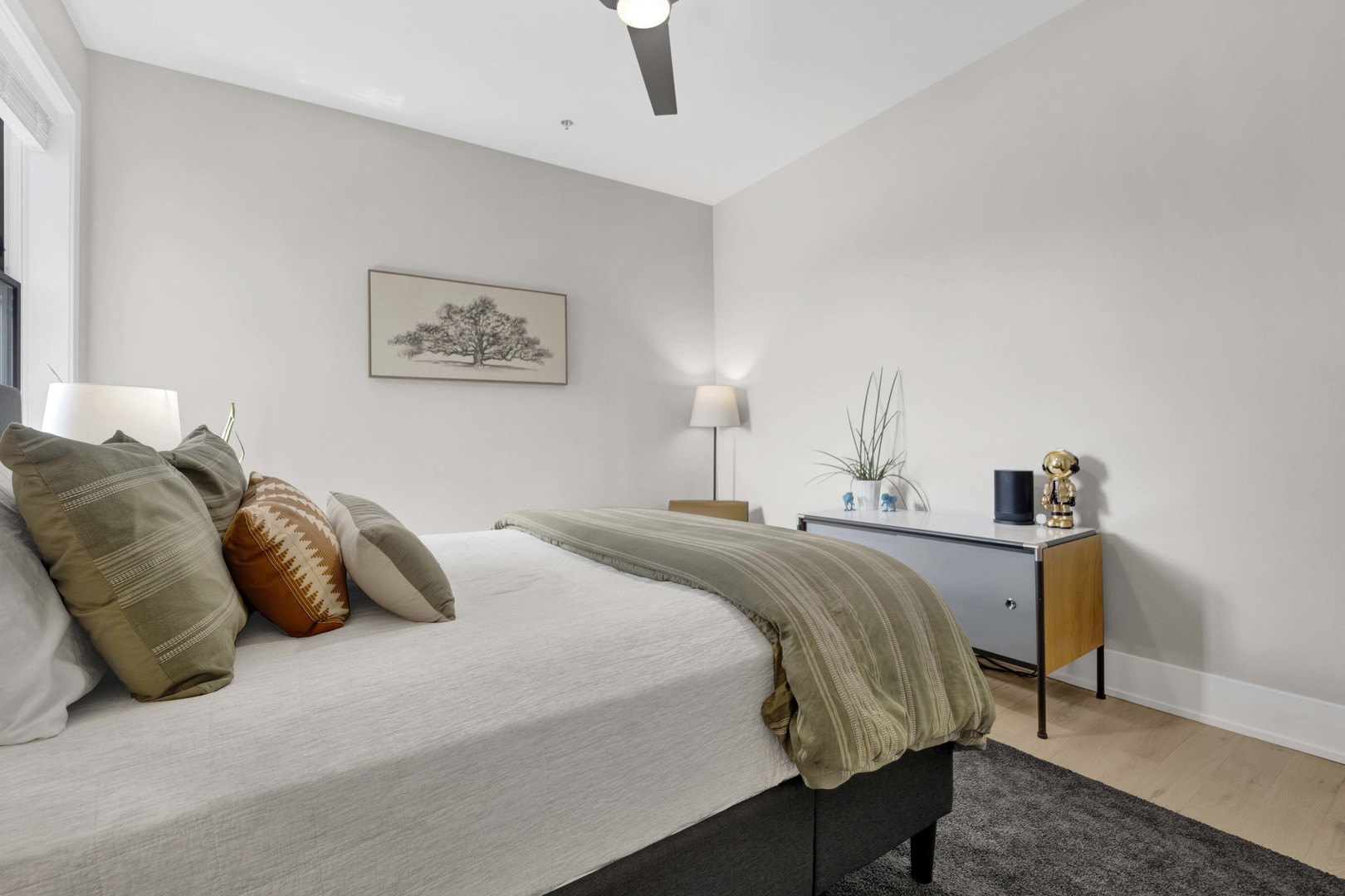 1767 W Rosehill Drive Unit: 203