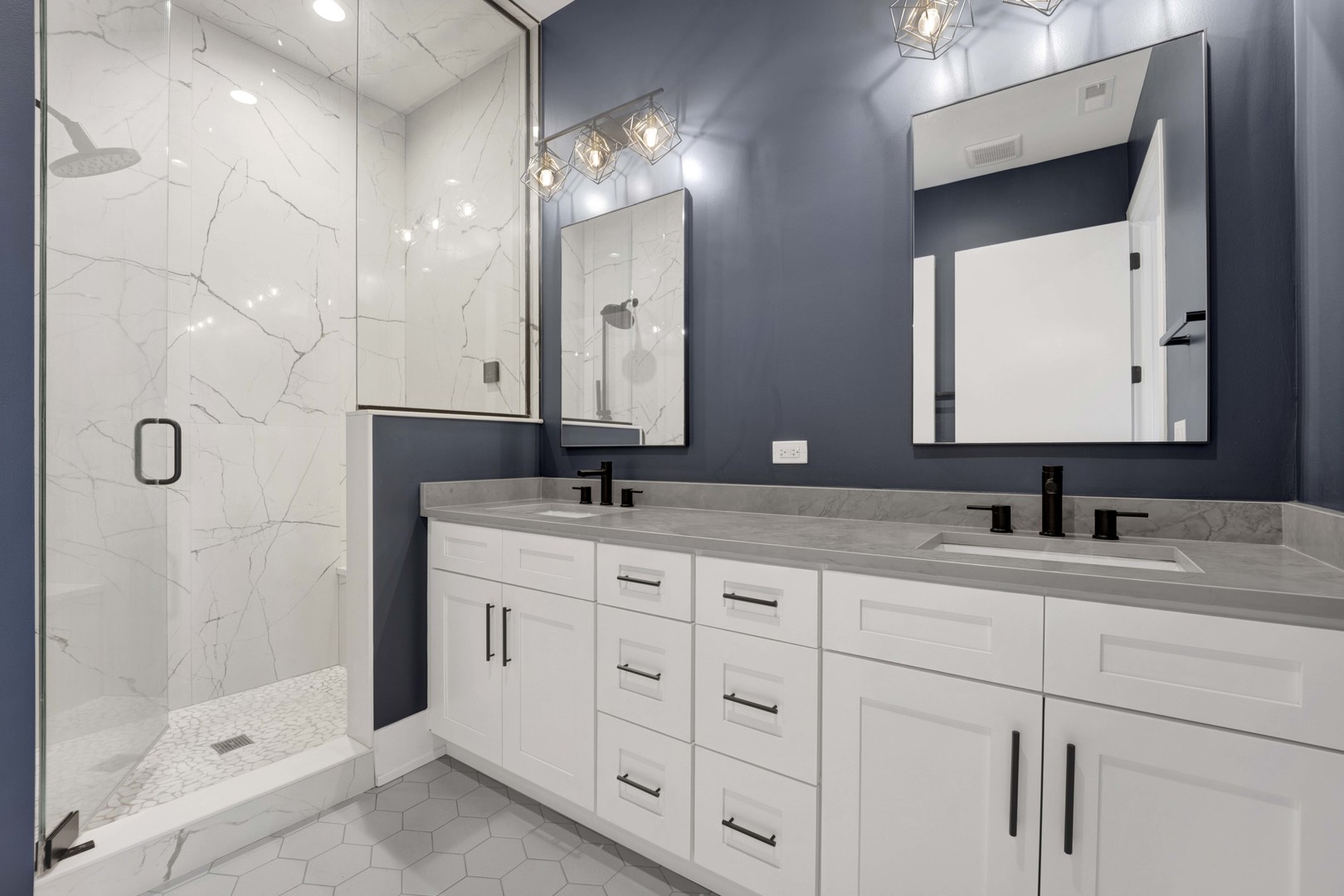 1767 W Rosehill Drive Unit: 203