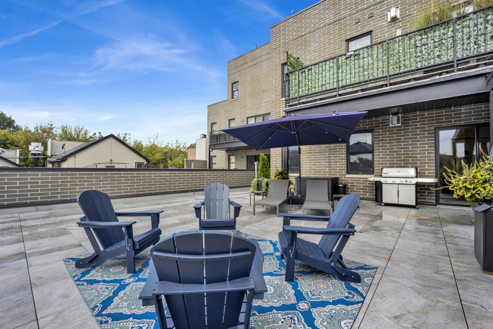 1767 W Rosehill Drive Unit: 203