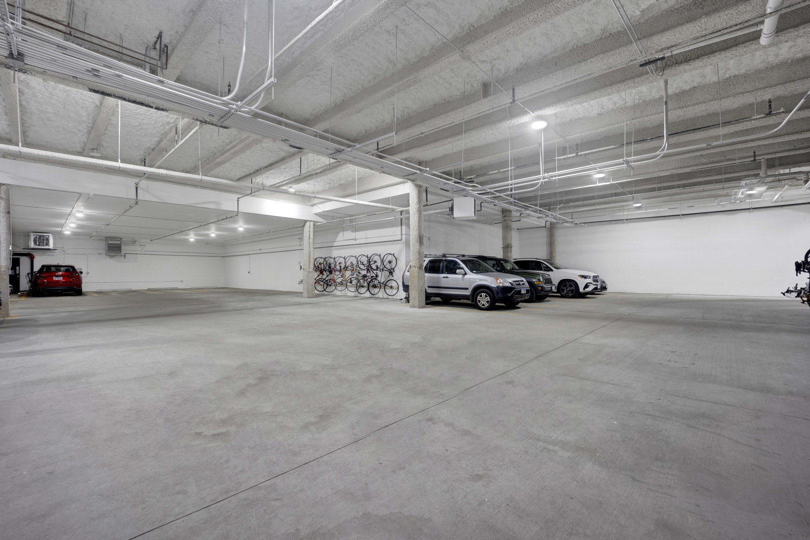 1767 W Rosehill Drive Unit: 203