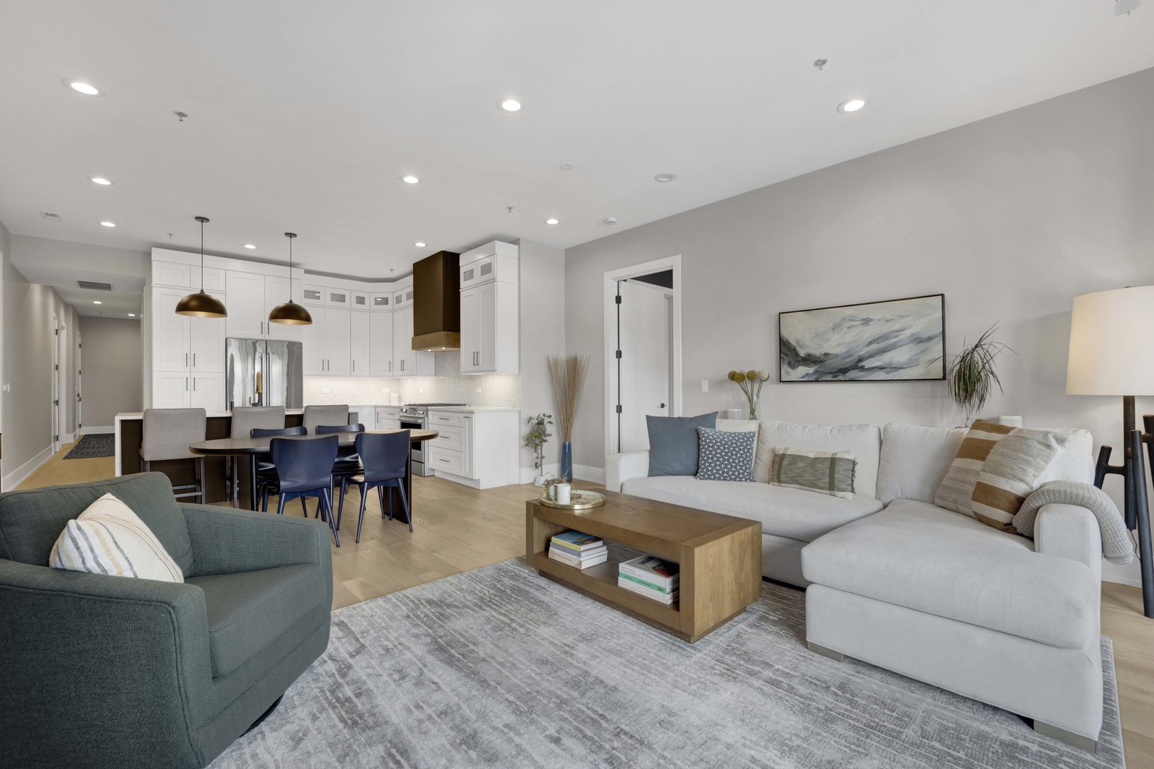 1767 W Rosehill Drive Unit: 203