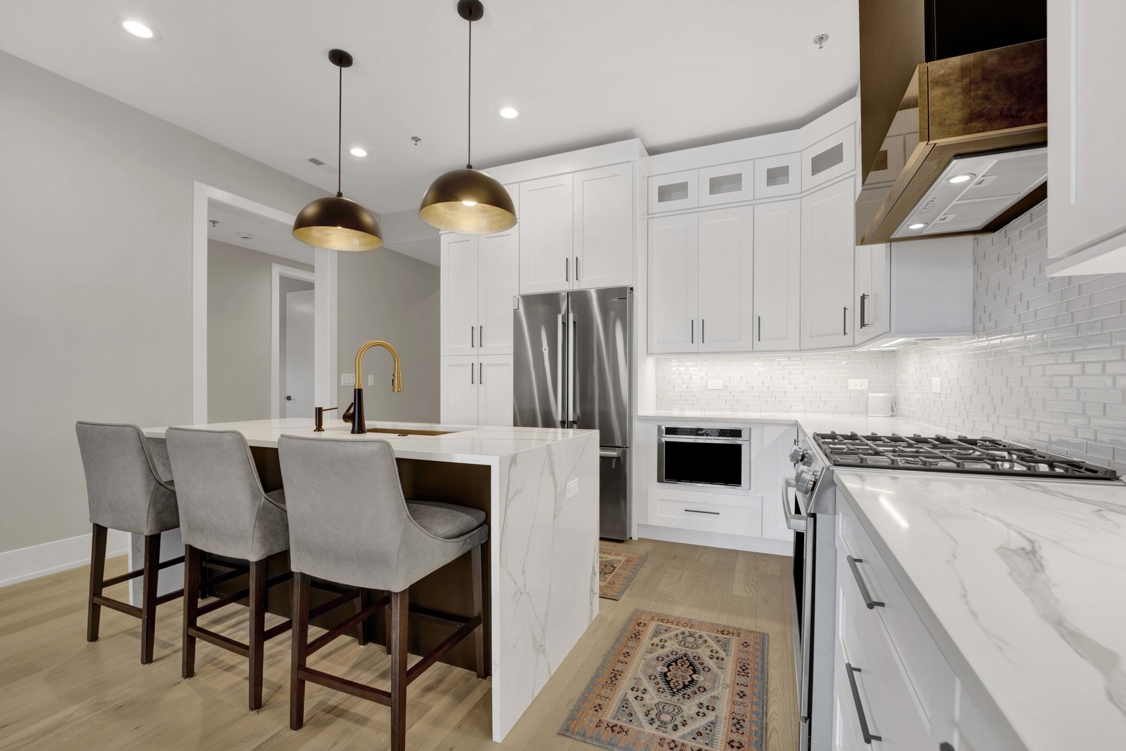 1767 W Rosehill Drive Unit: 203